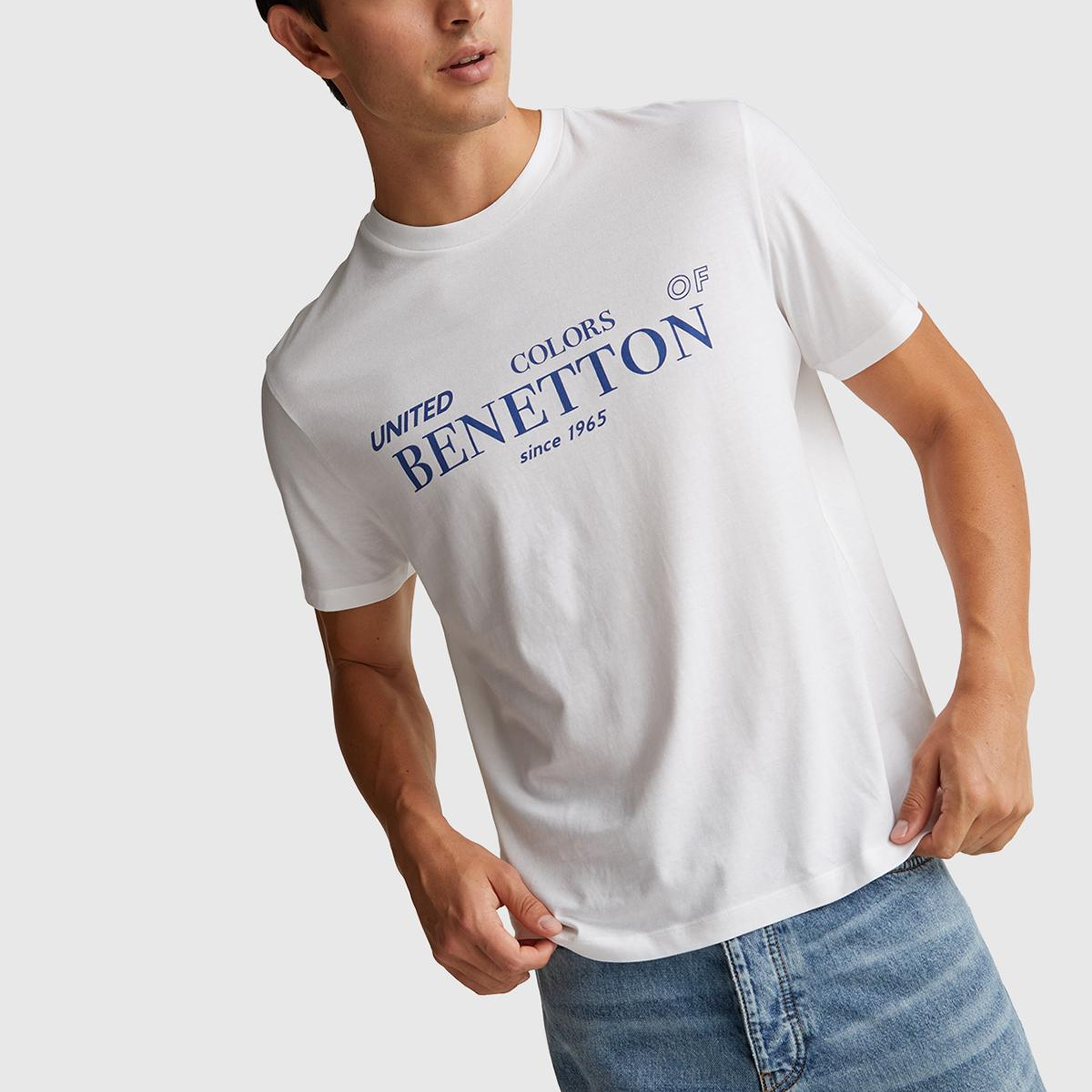 Erkek Beyaz %100 Pamuk Önü Logo Baskılı Relax Fit T-Shirt