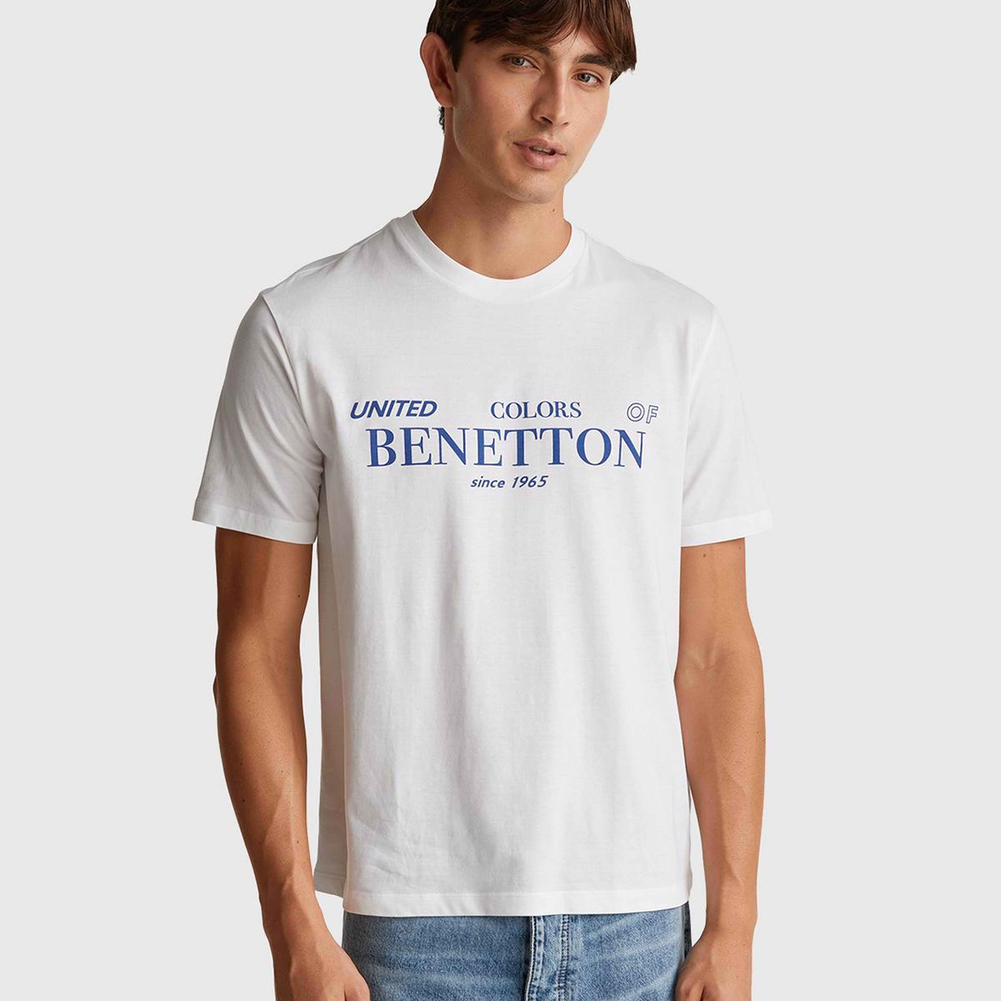Erkek Beyaz %100 Pamuk Önü Logo Baskılı Relax Fit T-Shirt