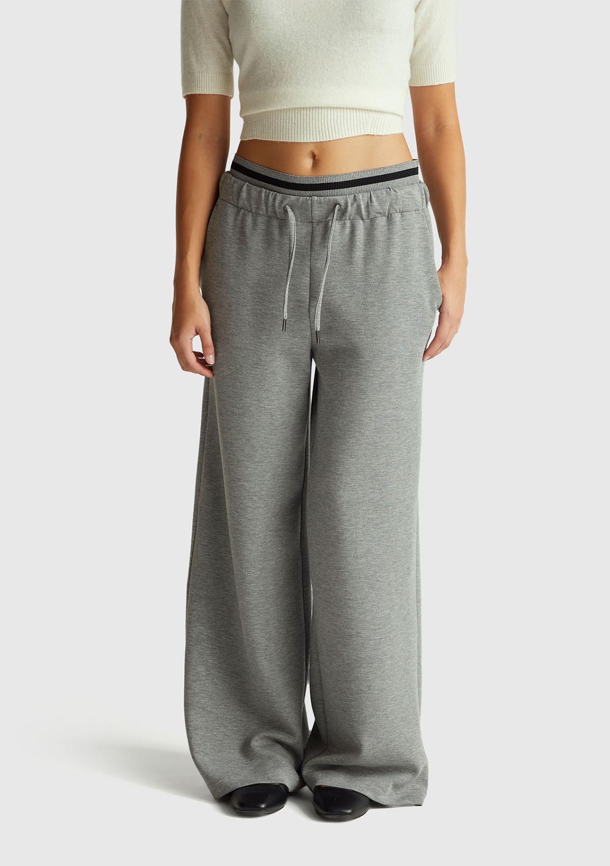 Kadın Açık Gri Modal Karışımlı Cepli Beli Bağcıklı Geniş Paça Eşofman Altı