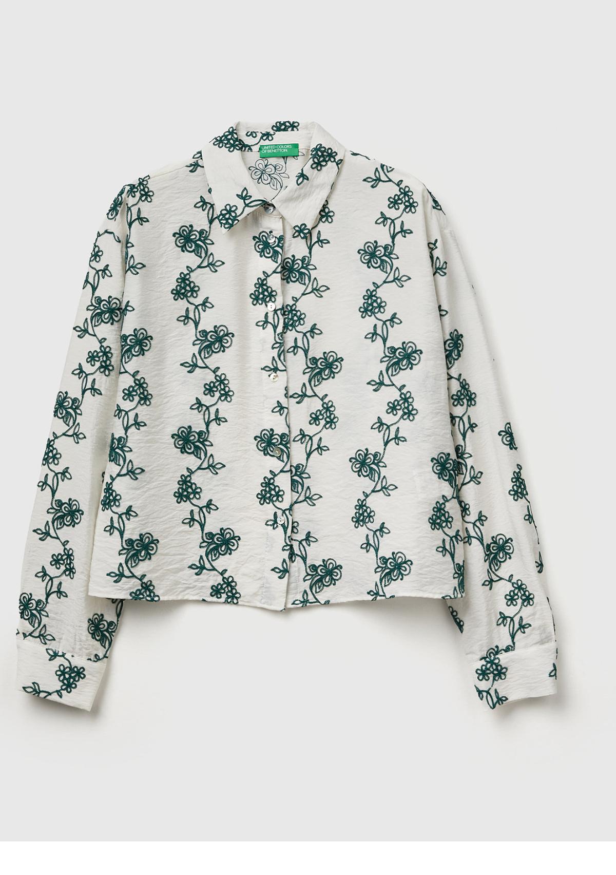 Kadın Ekru-Yeşil Viskoz Karışımlı Çiçek Desenli Boxy Fit Gömlek