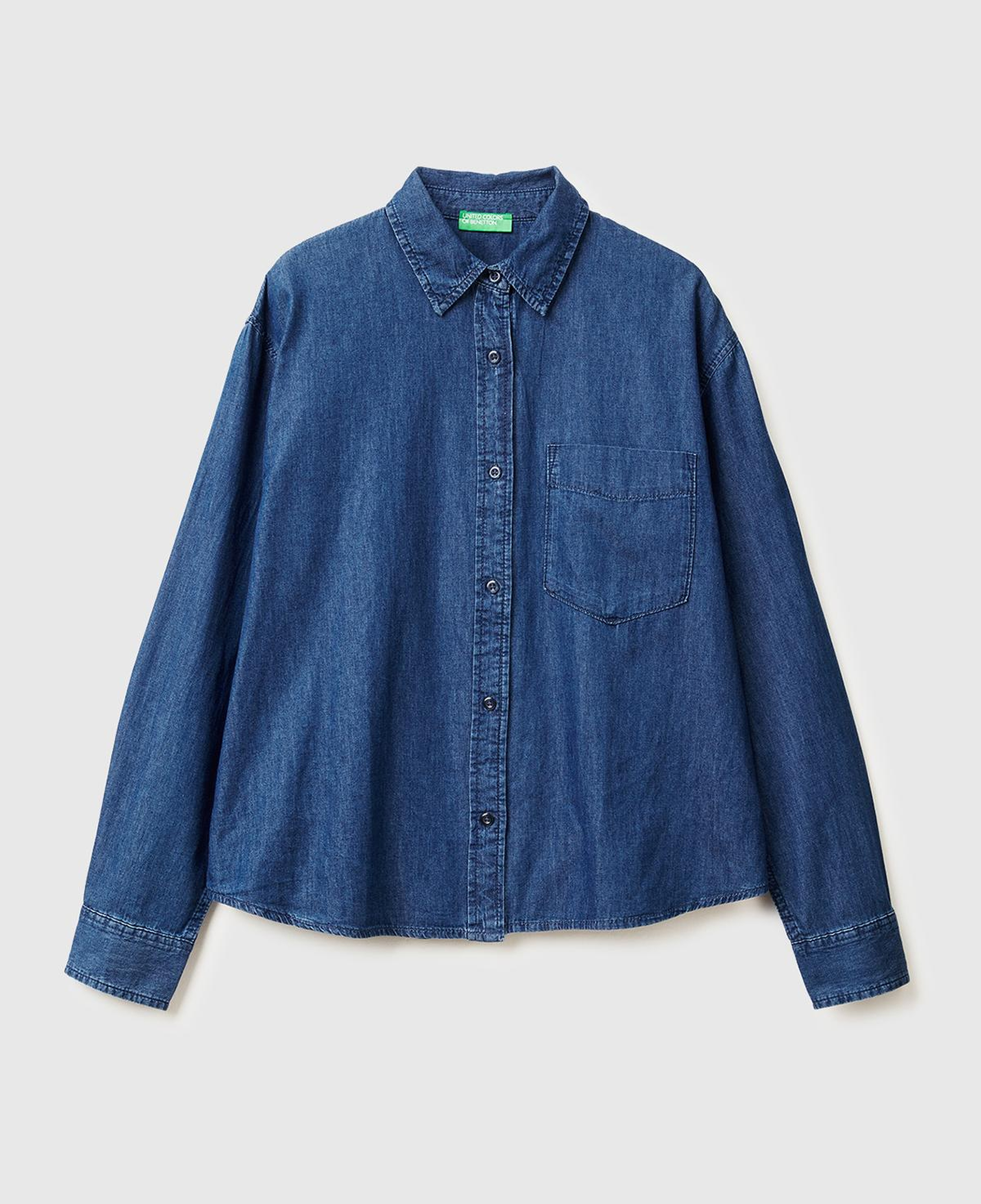 Kadın Mavi %100 Pamuk Önü Cep Detaylı Düğmeli Denim Gömlek
