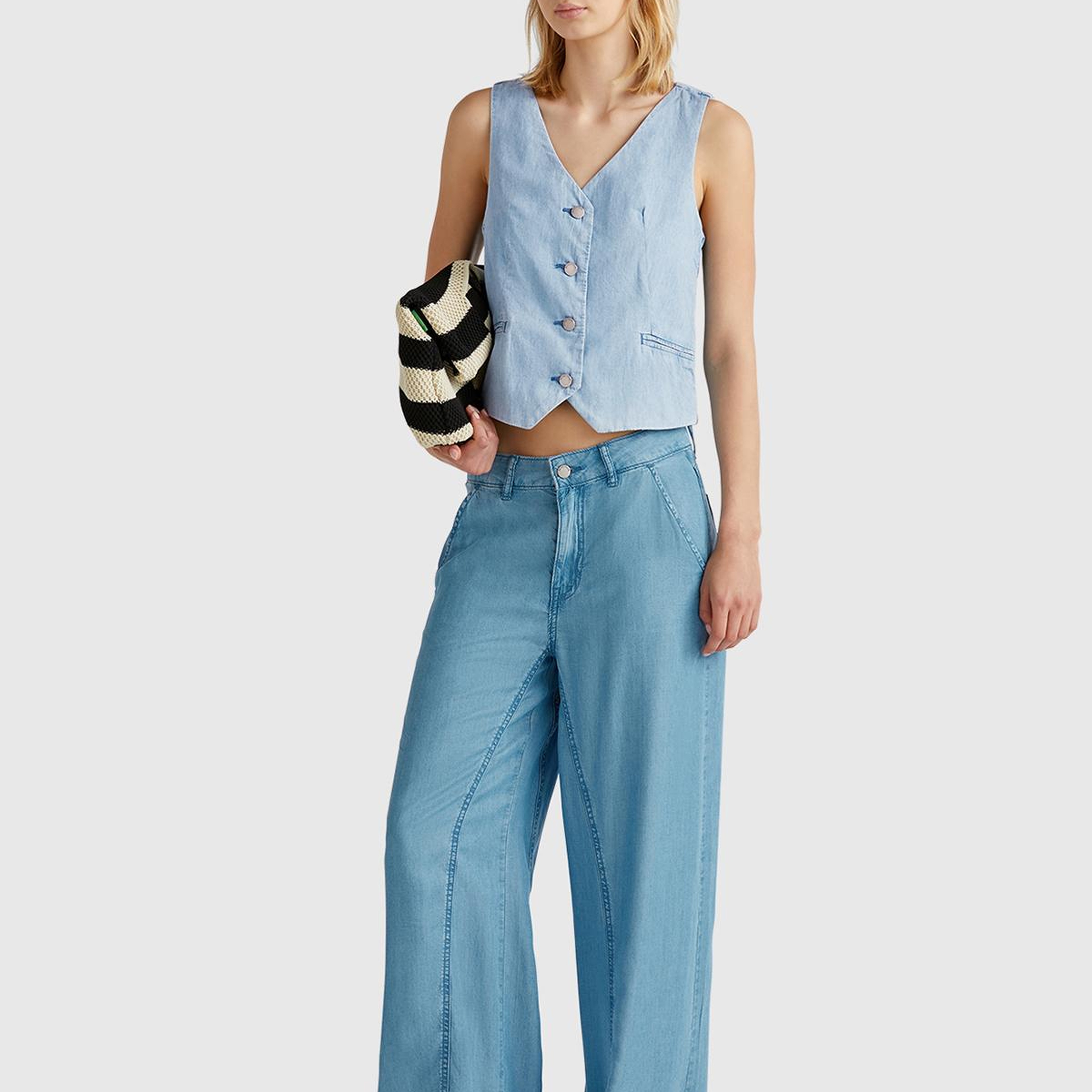Kadın Açık Mavi %100 Koton Şamre Denim Yelek
