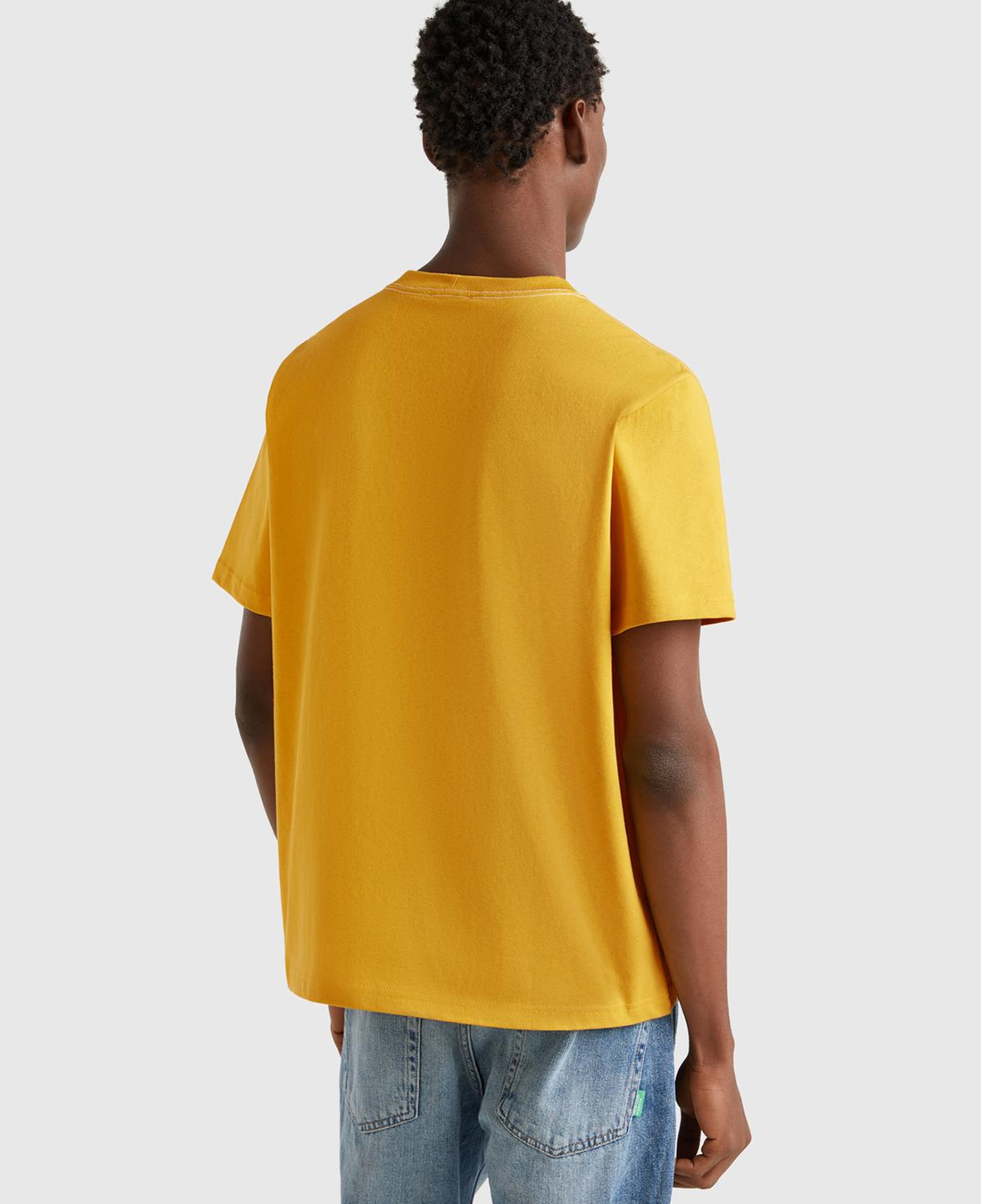 Erkek Sarı %100 Pamuk Sol Önü Baskılı Relax Fit Bisiklet Yaka T-Shirt