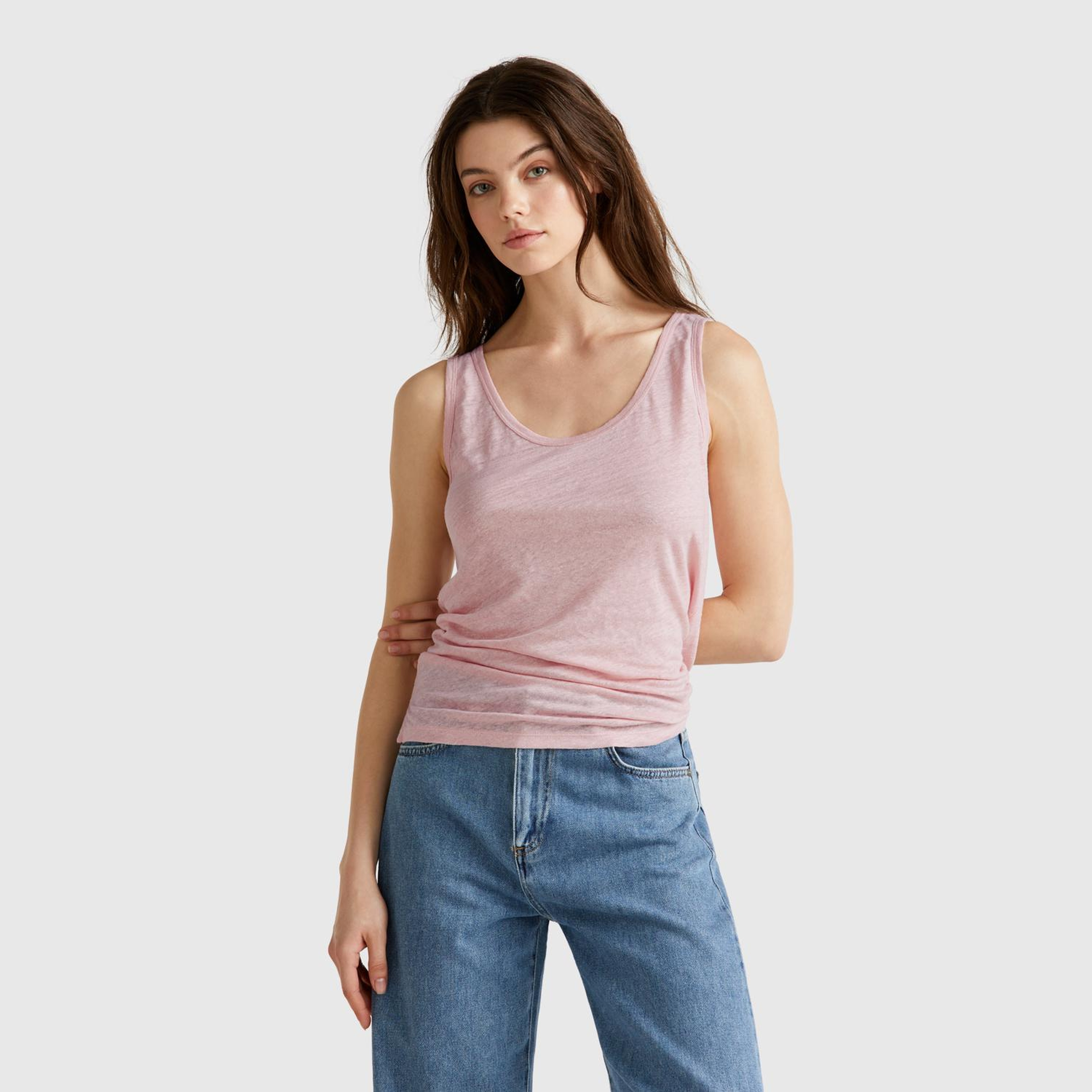Kadın Pembe %100 Keten Yanları Yırtmaçlı Regular Fit Yuvarlak Yaka Atlet