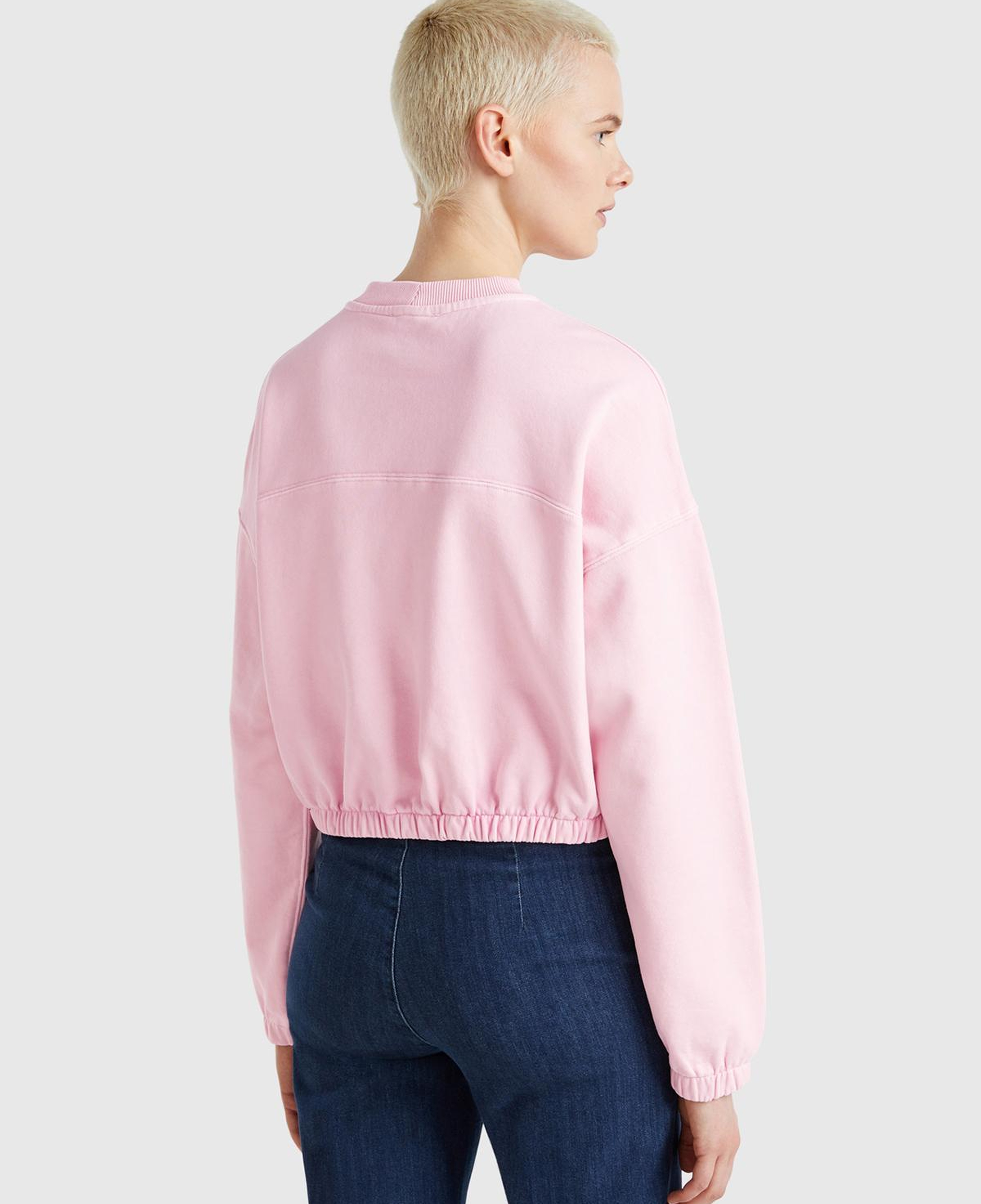 Kadın Pembe %100 Pamuk Logo Baskılı Düşük Omuzlu Relax Fit Sweatshirt