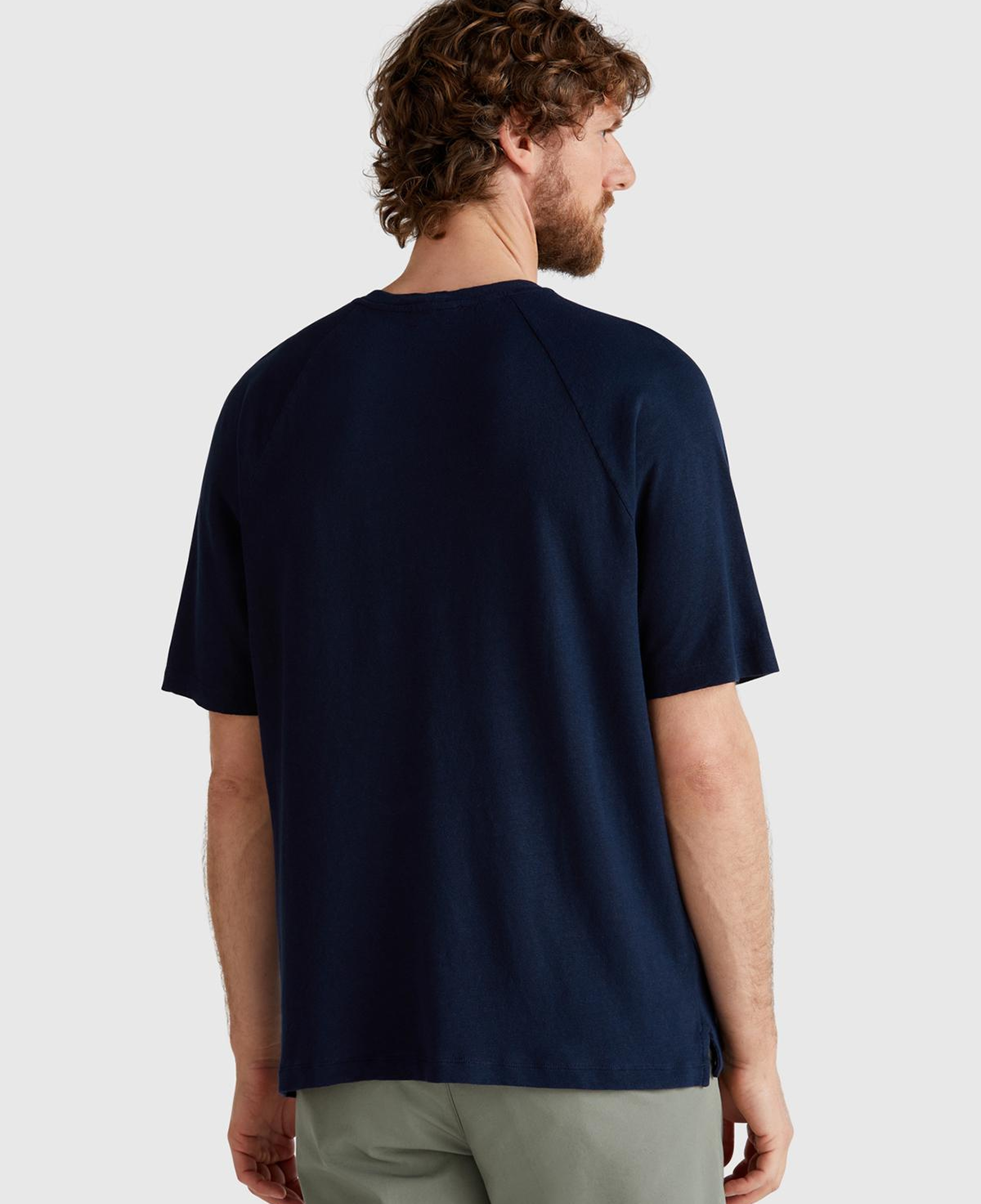Erkek Lacivert Pamuk ve Keten Karışımlı Reglan Kol Relax Fit T-Shirt