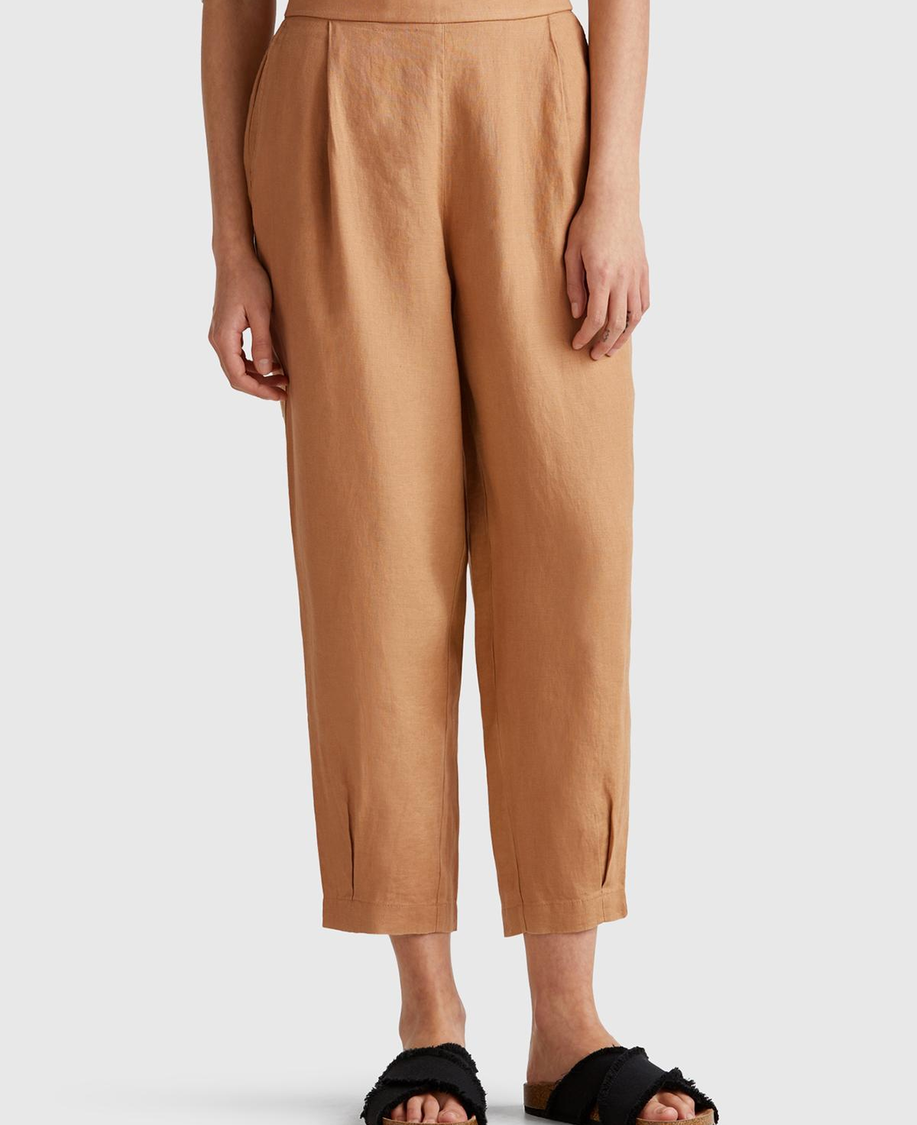 Kadın Bej %100 Keten Arka Beli Lastikli Paçası Dar Relax Fit Pantolon