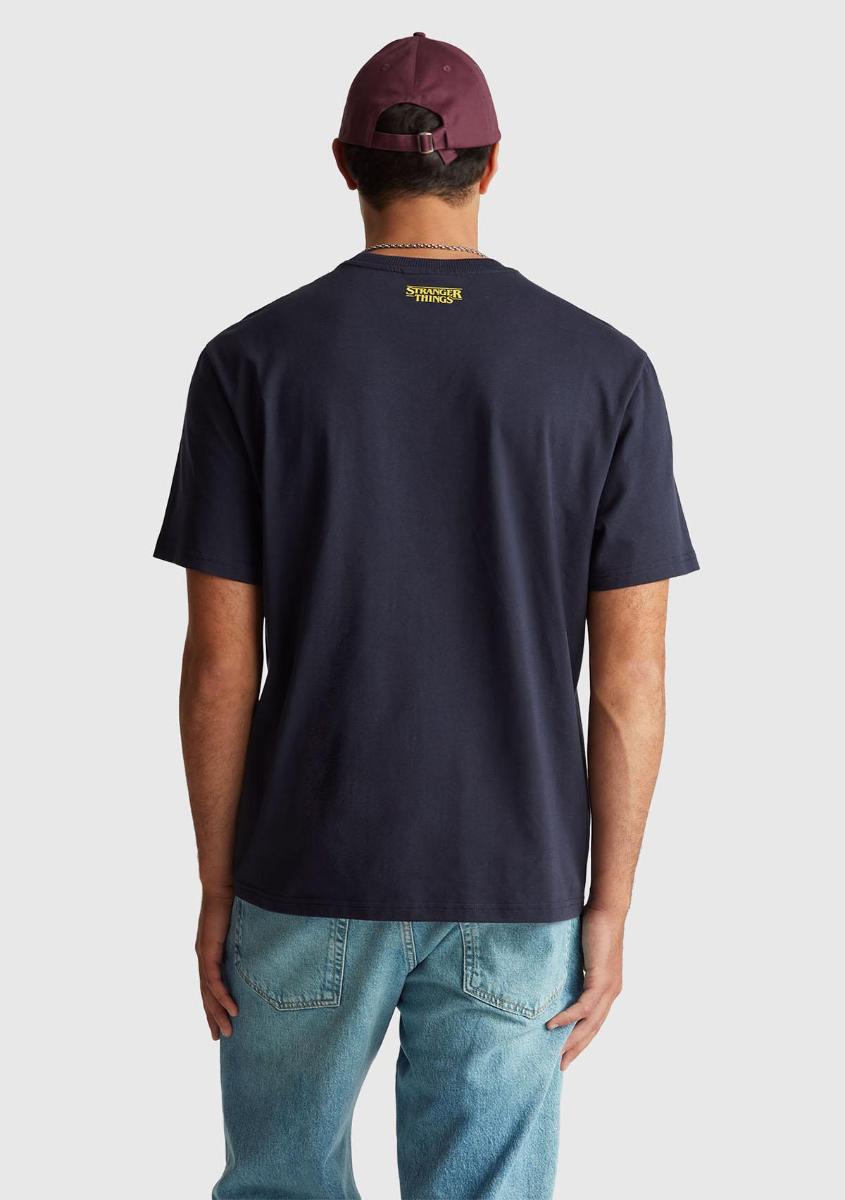 Erkek Lacivert %100 Pamuk Regular Fit Stranger Things Baskılı T-Shirt