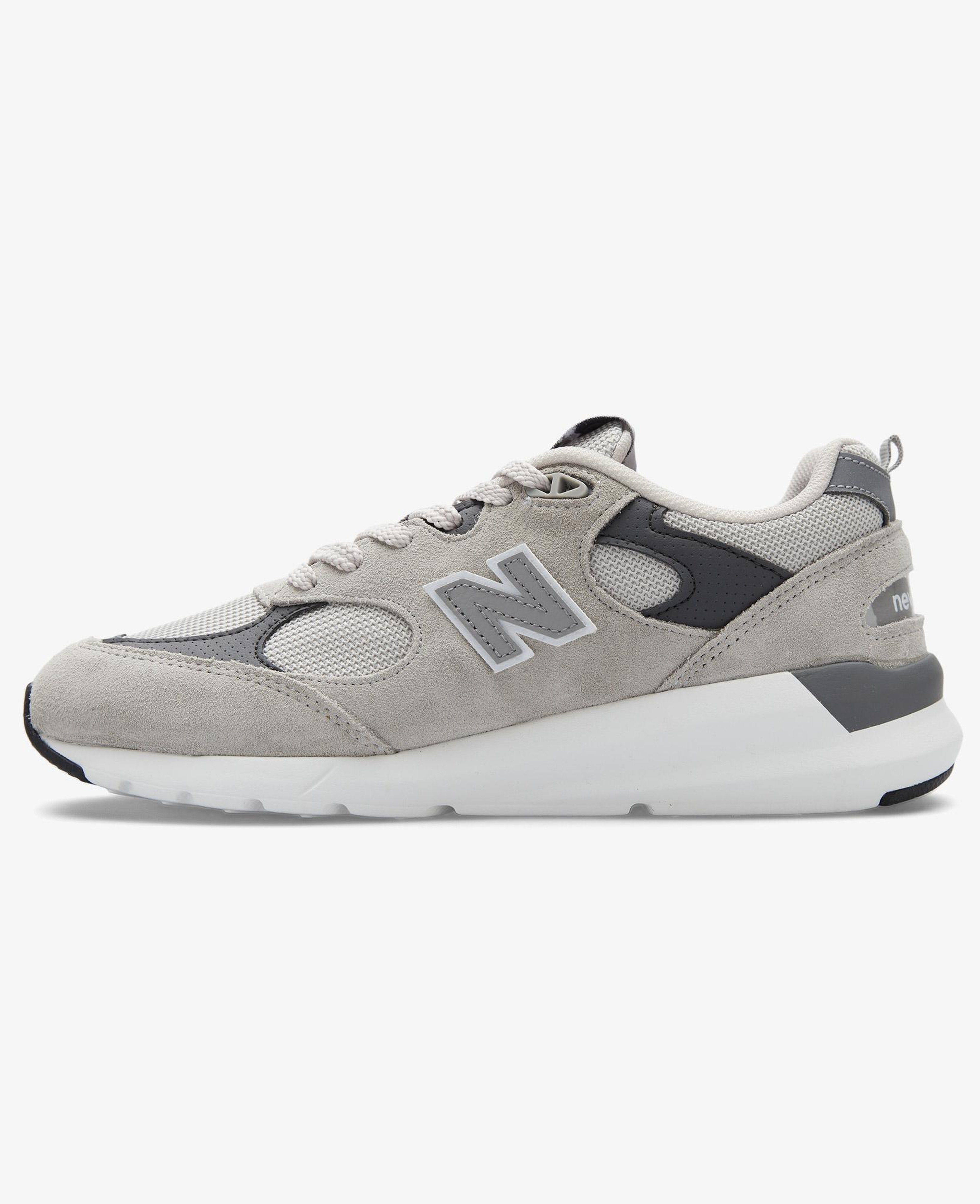 New Balance 109 Erkek Gri Spor Ayakkabı