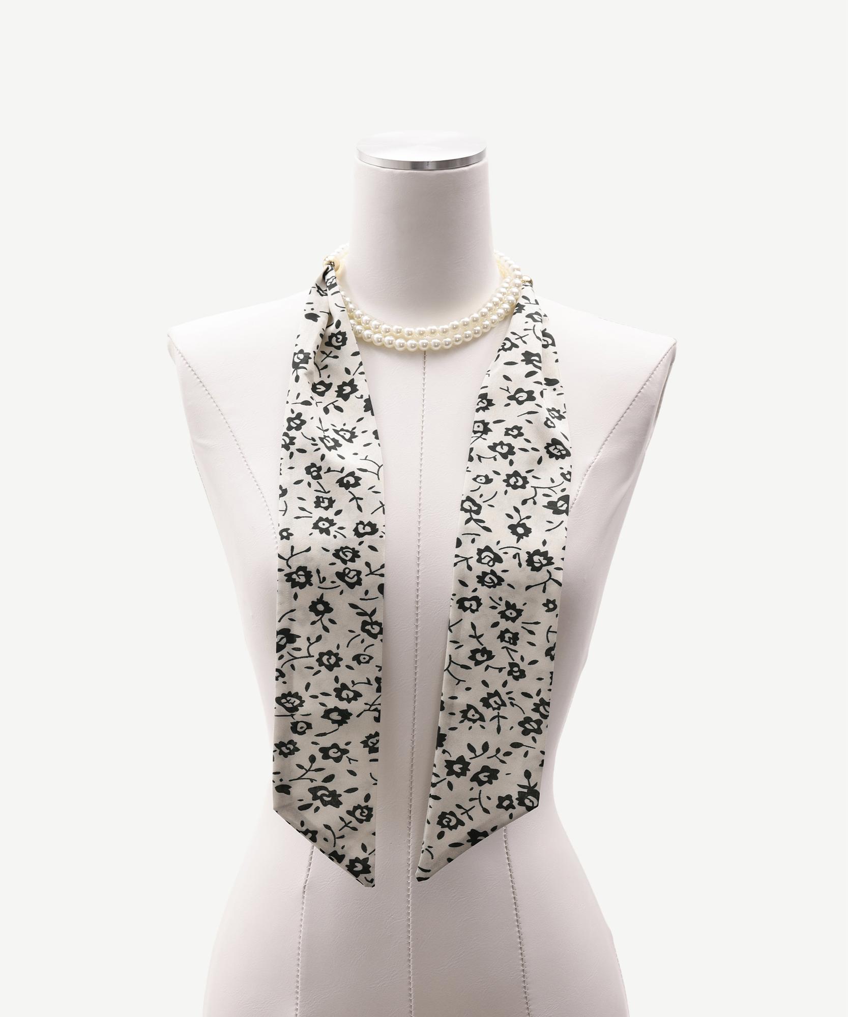 YARGICI İnci Detaylı Fular