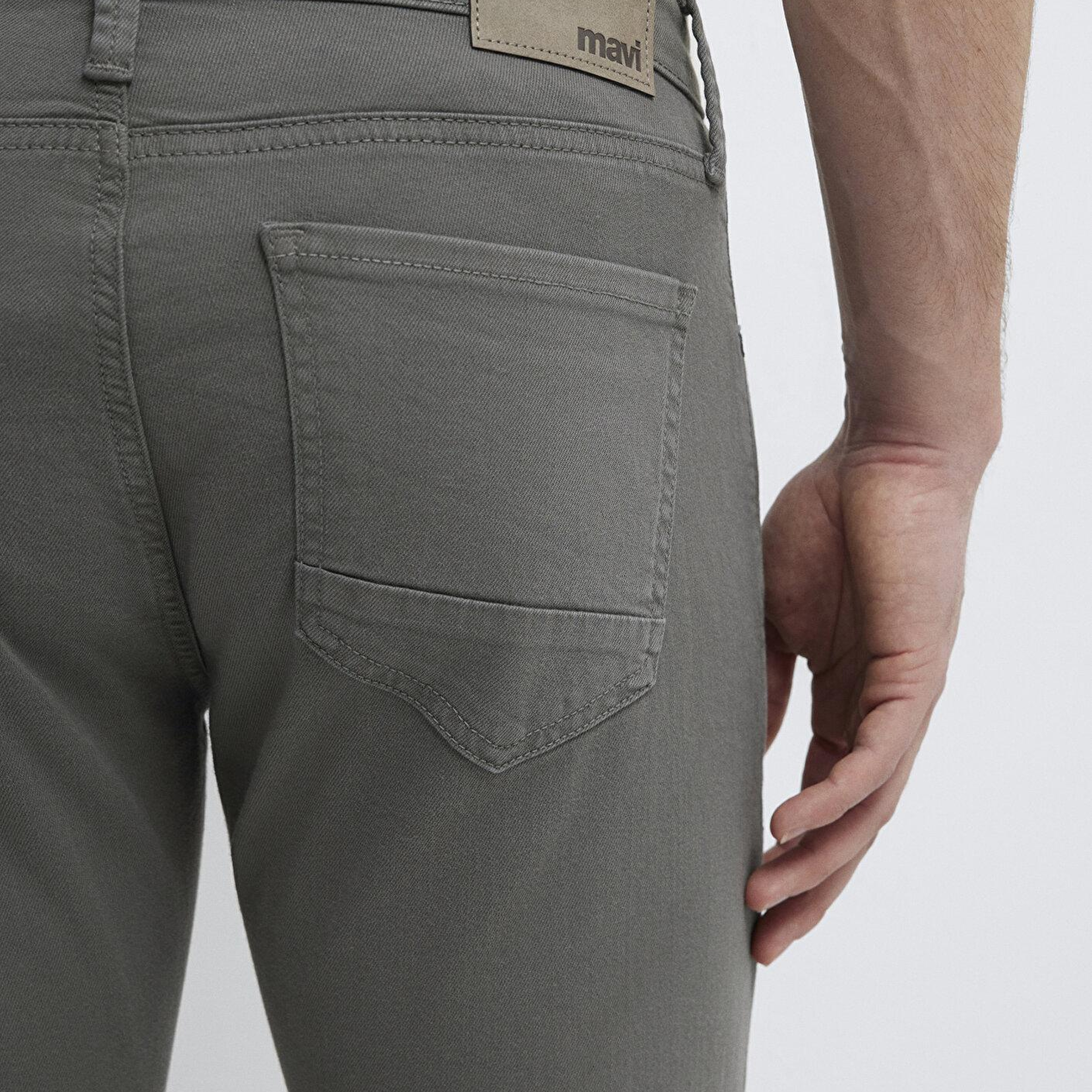 Mavi Jake Yeşil Gabardin Pantolon 00422A2940