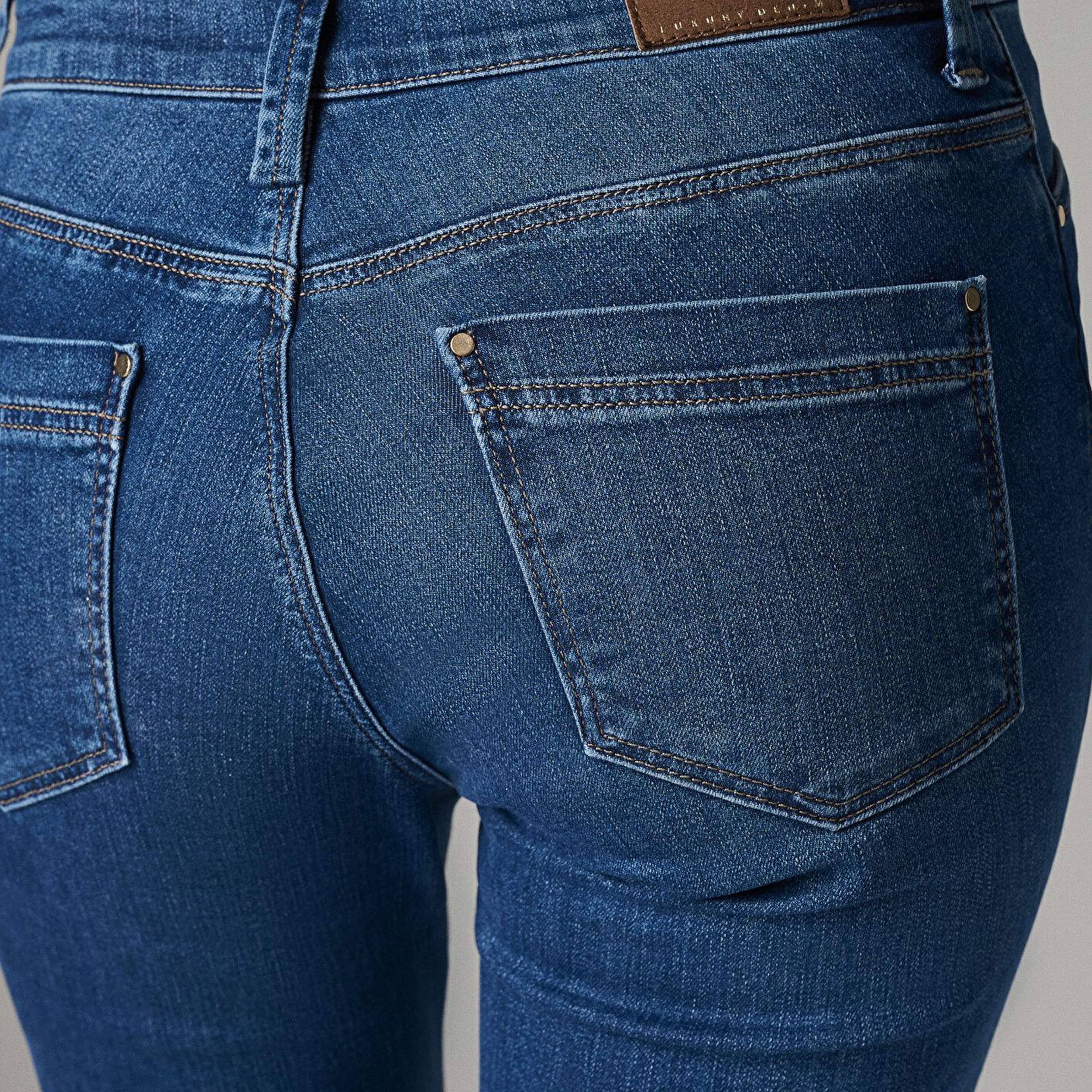Mavi Sydney Gold Premium Vintage Koyu Mavi Jean Pantolon 10811A1337