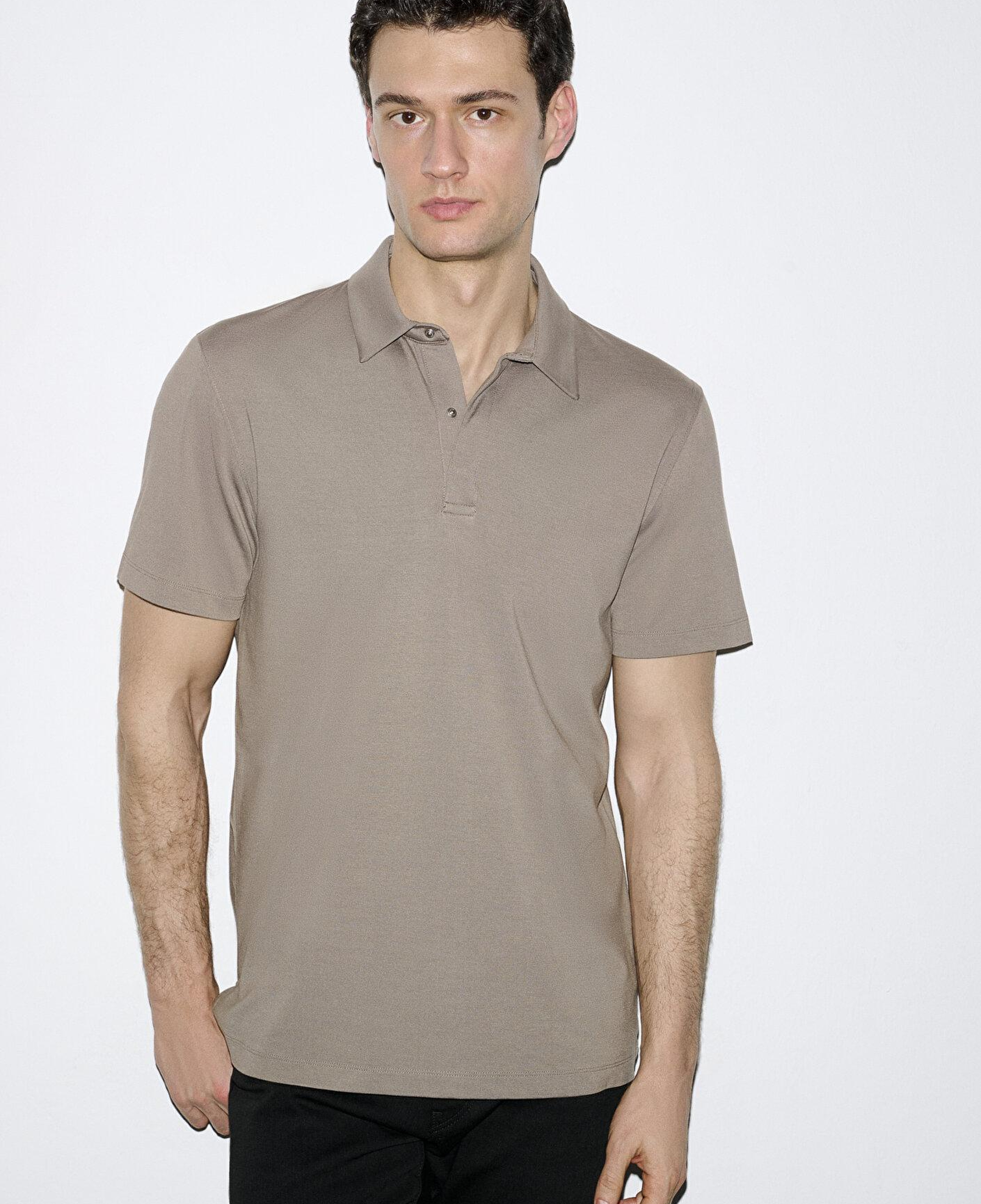 Mavi Hafif ve Esnek Kahverengi Travel Polo Tişört Regular Fit / Normal Kesim 0613225-70352