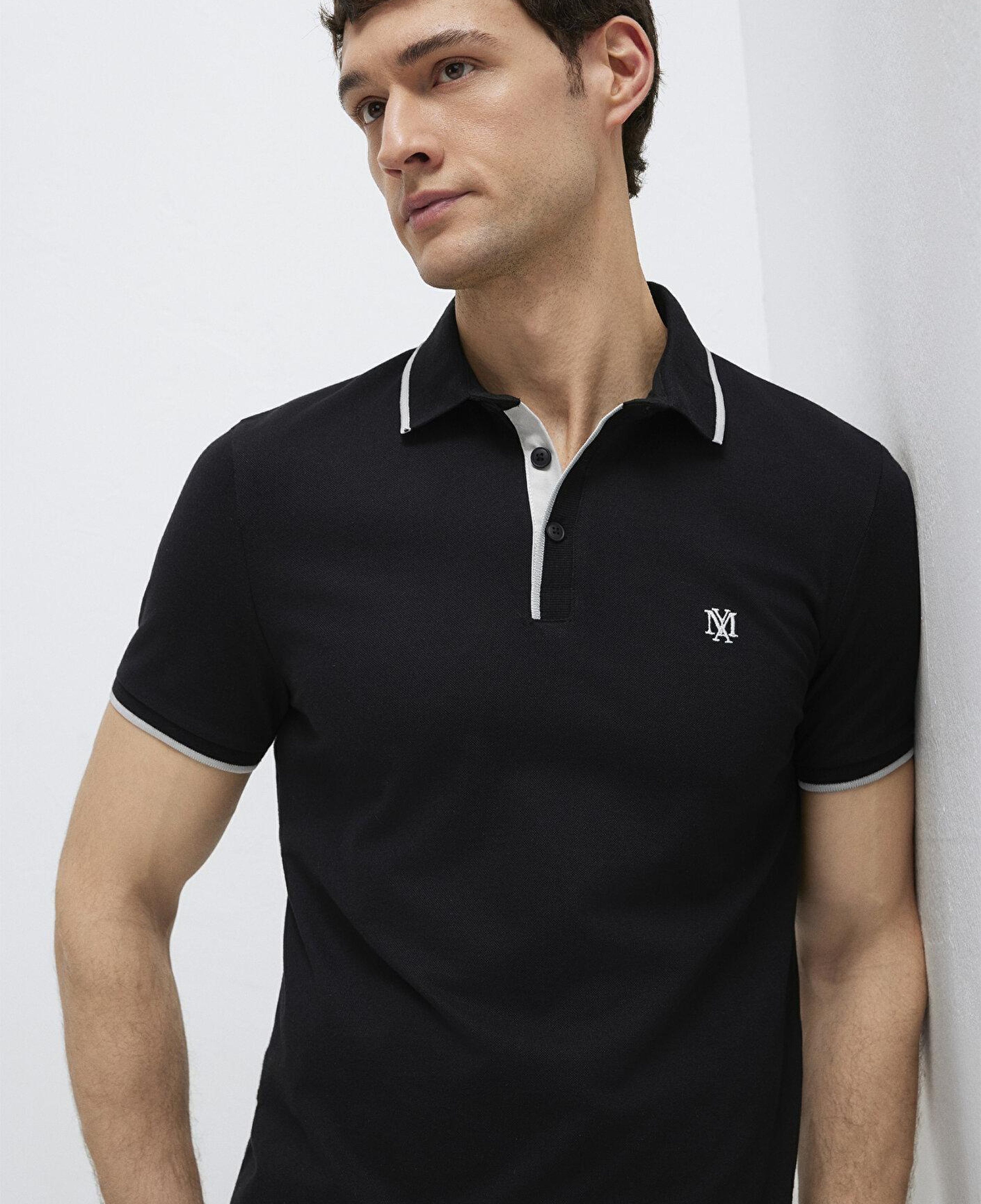Mavi Mühür Logo Siyah Polo Tişört Fitted / Vücuda Oturan Kesim 0613266-900