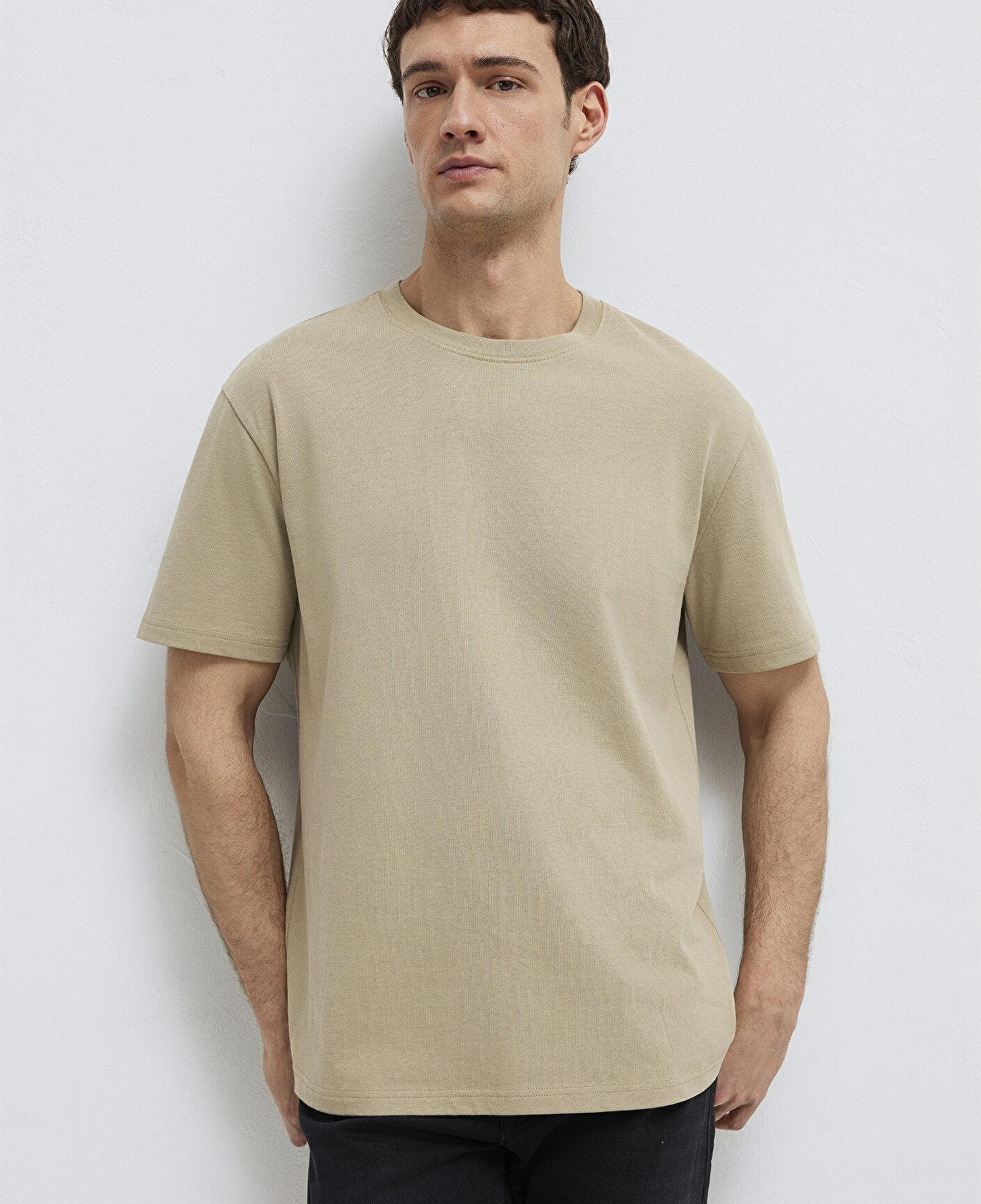 Mavi Bisiklet Yaka Bej Basic Tişört Loose Fit / Bol Rahat Kesim 0611596-70360
