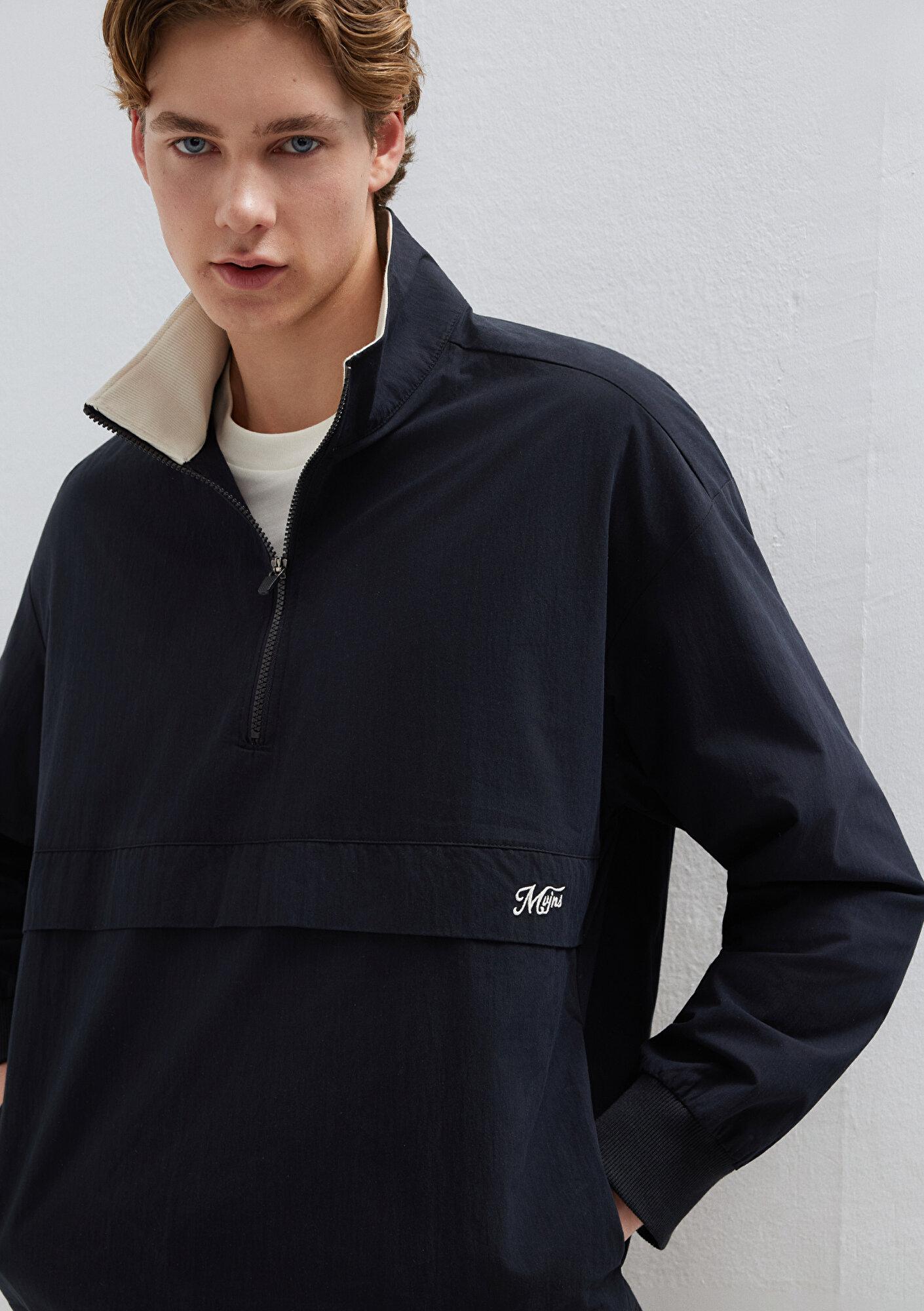 Mavi Yarı Fermuarlı Siyah Sweatshirt 0211890-900