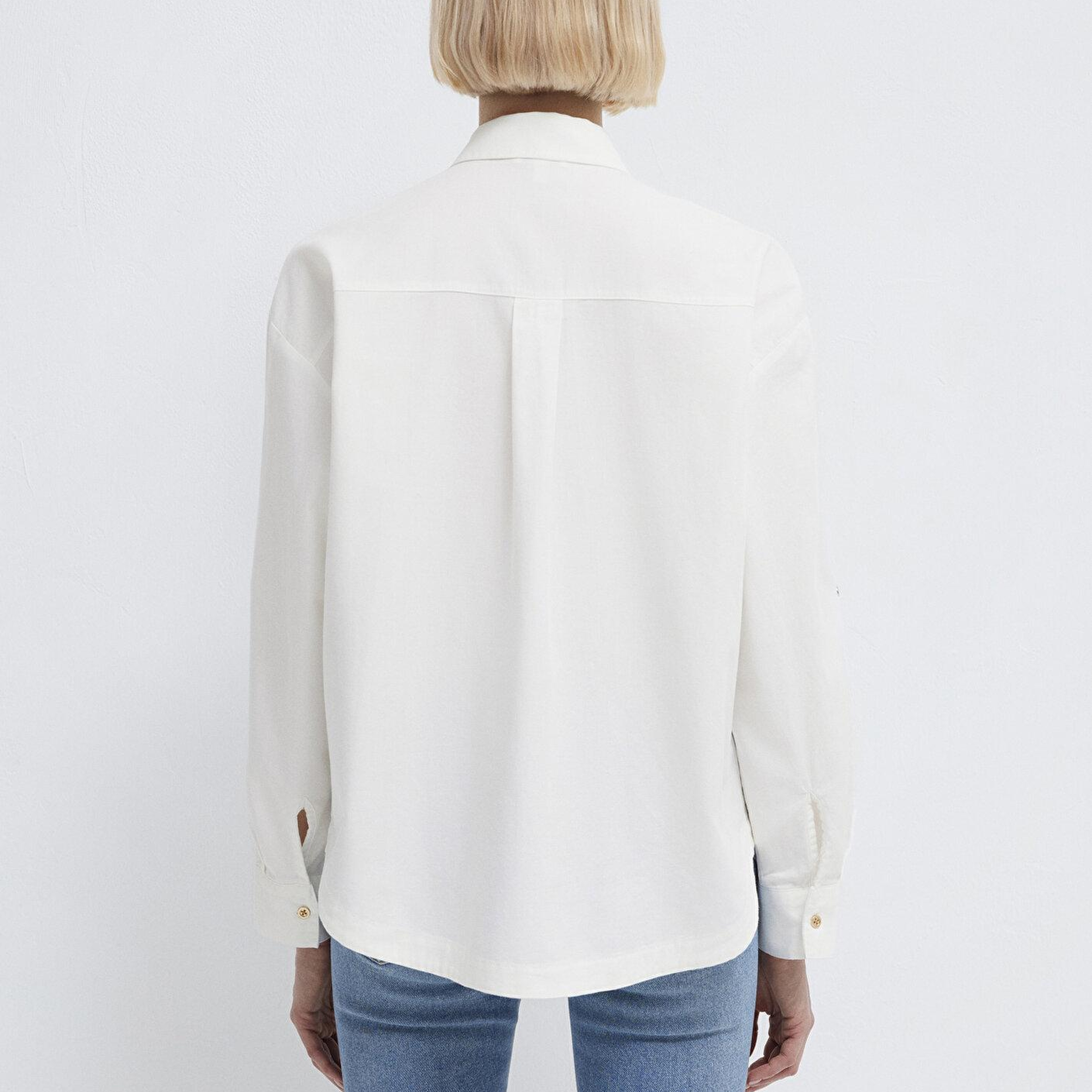 Mavi Düğme Detaylı Ekru Gömlek Loose Fit / Bol Rahat Kesim 1211383-70057