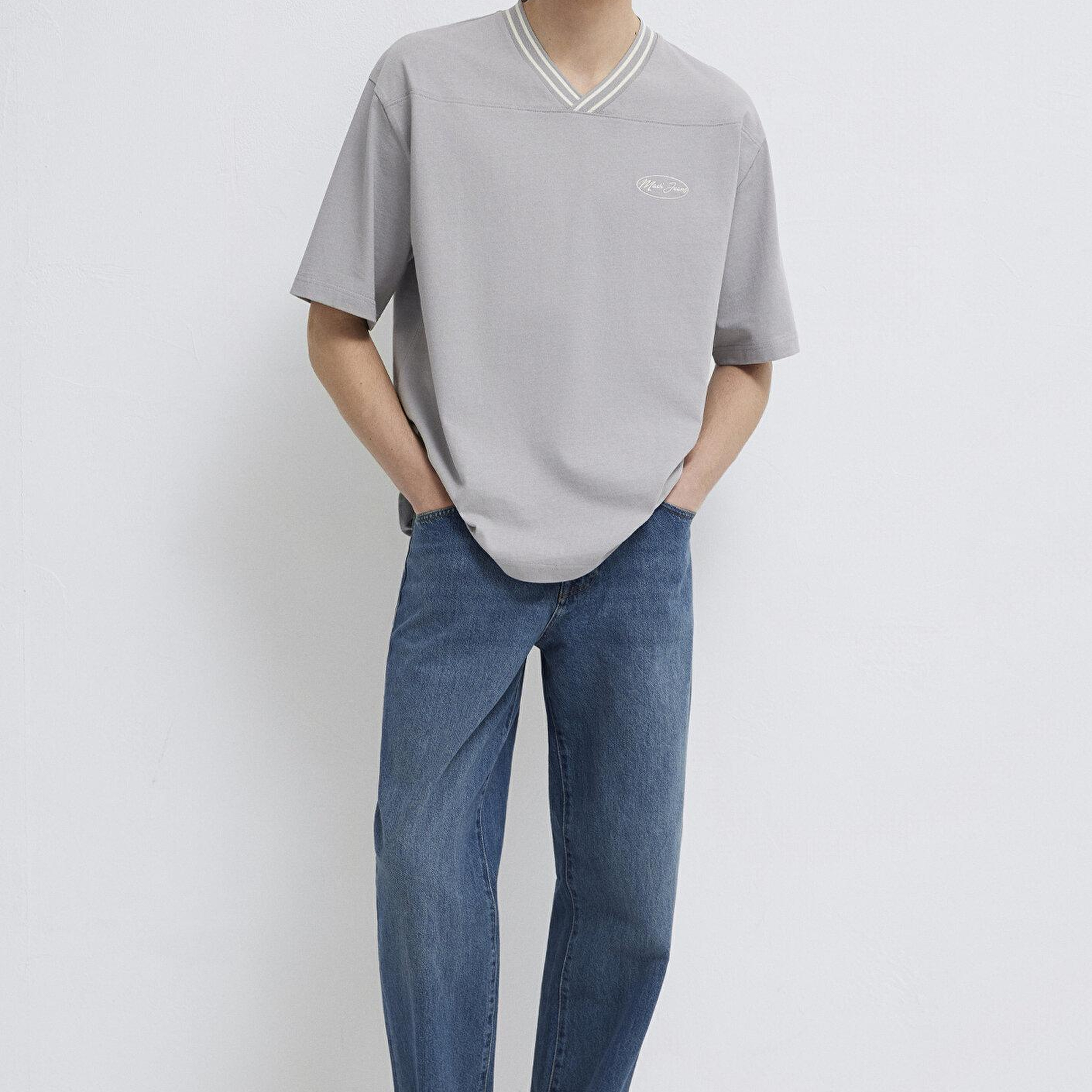 Mavi Mavi Jeans Nakışlı V Yaka Gri Tişört Oversize / Geniş Kesim 0613171-80615