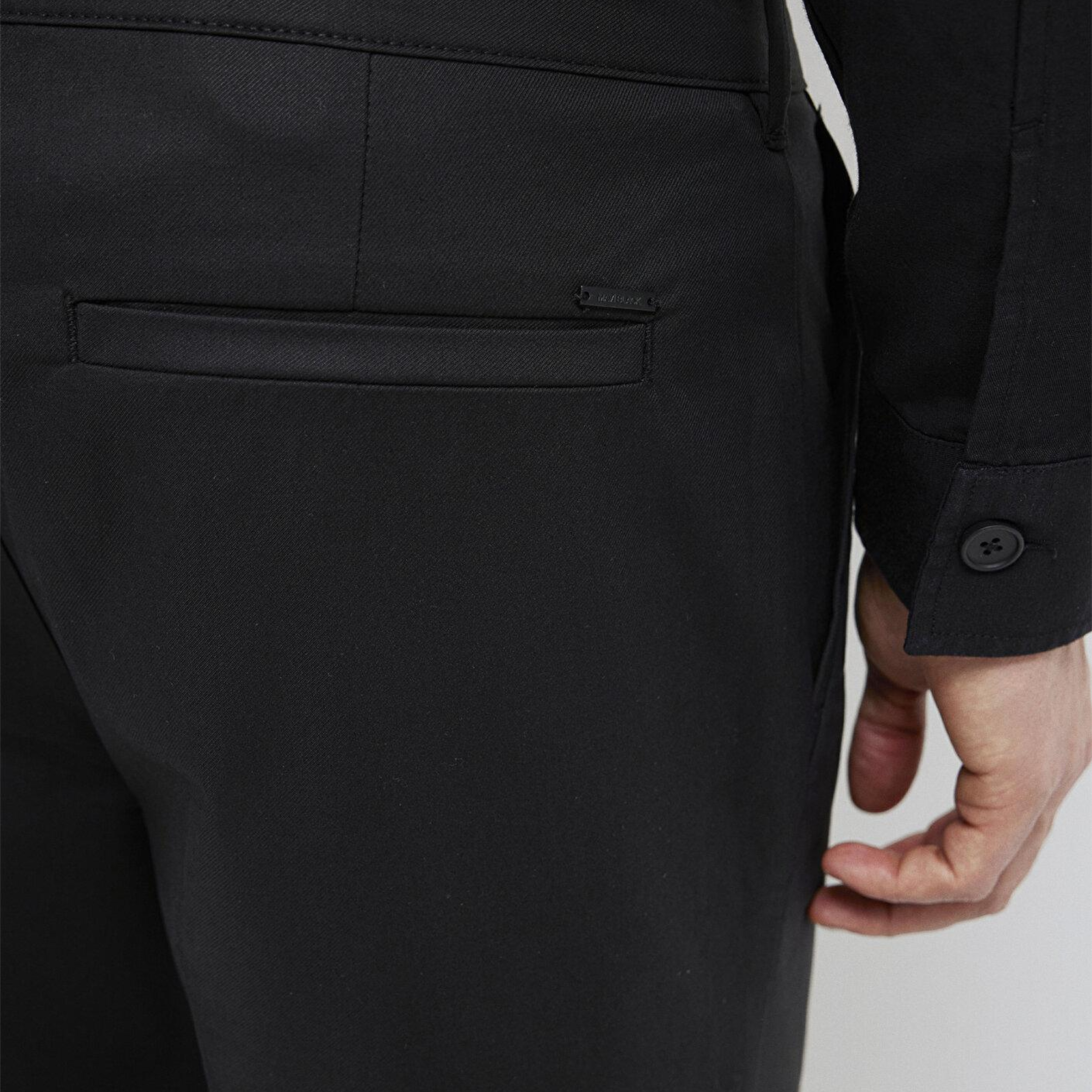 Mavi Siyah Pantolon 0010551-900