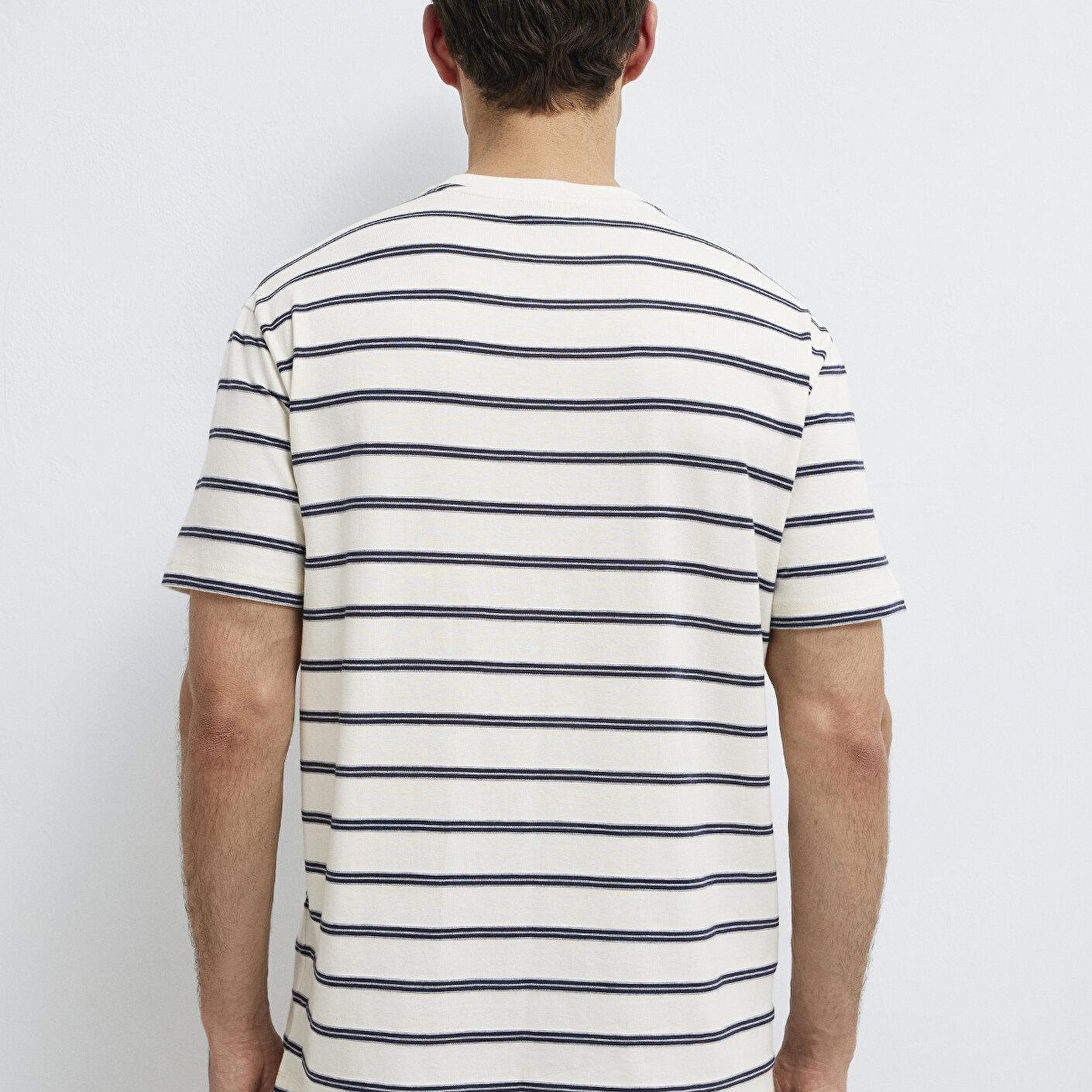Mavi Çizgili Ekru Tişört Loose Fit / Bol Rahat Kesim 0613138-70057