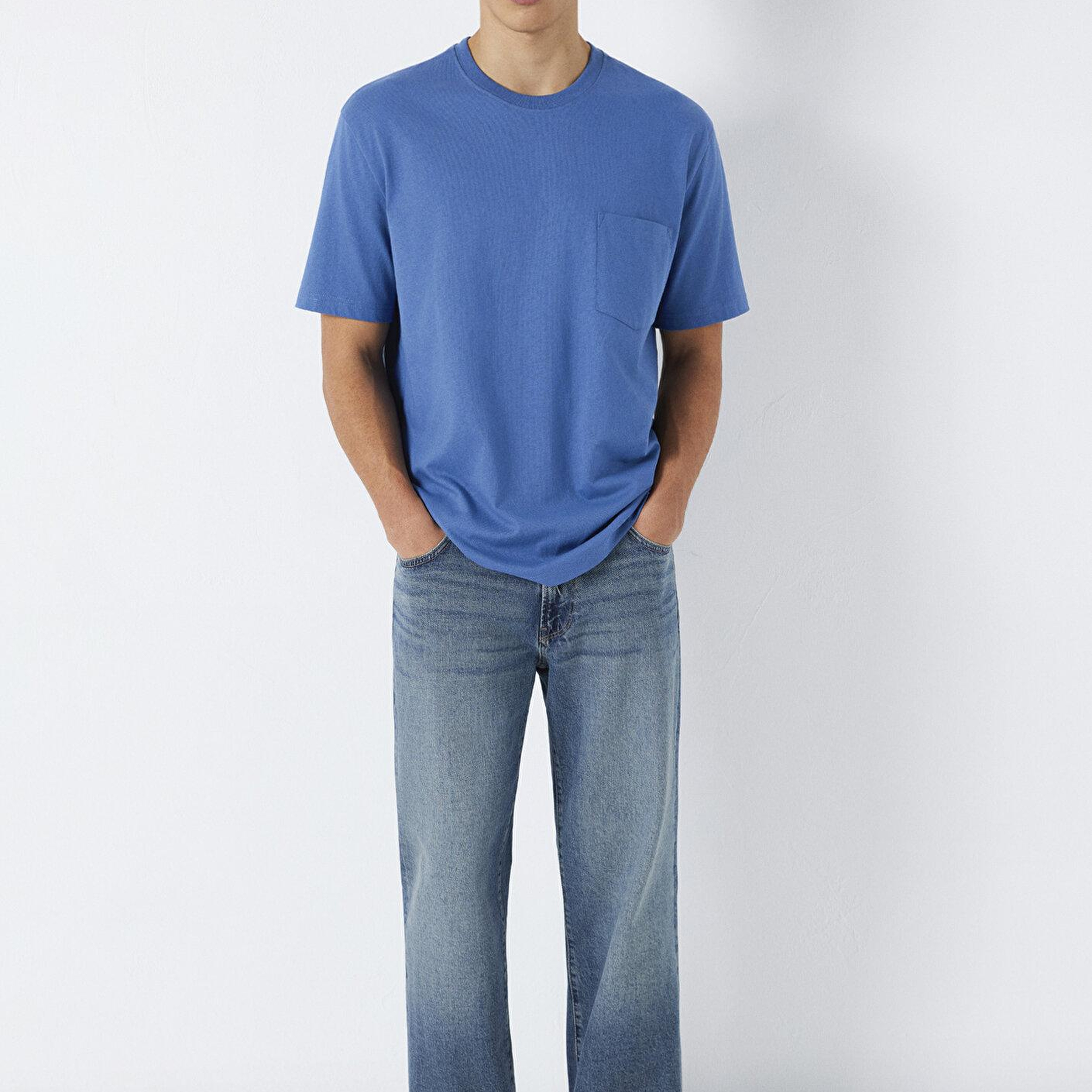 Mavi Cep Detaylı Mavi Basic Tişört Loose Fit / Bol Rahat Kesim 066248-70719