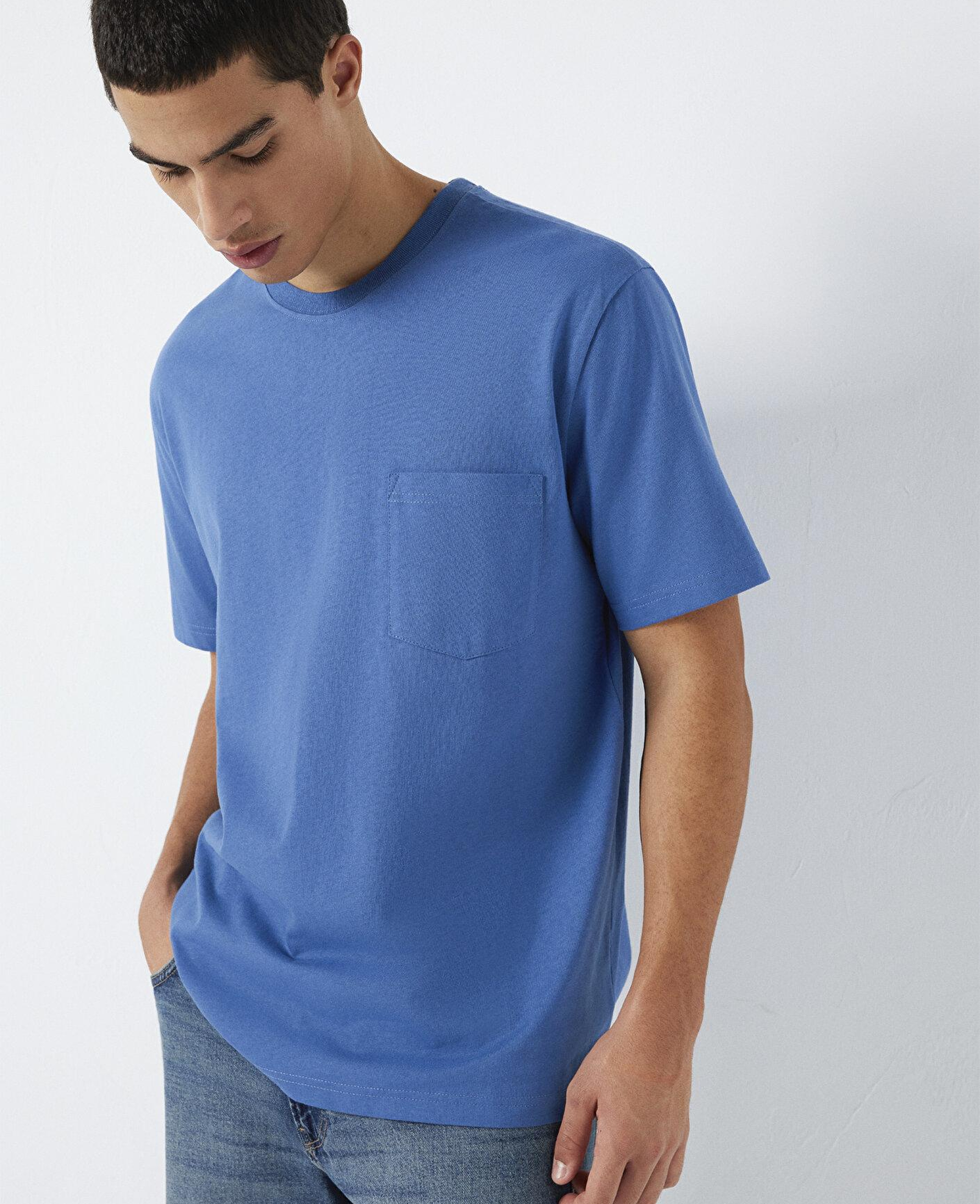 Mavi Cep Detaylı Mavi Basic Tişört Loose Fit / Bol Rahat Kesim 066248-70719