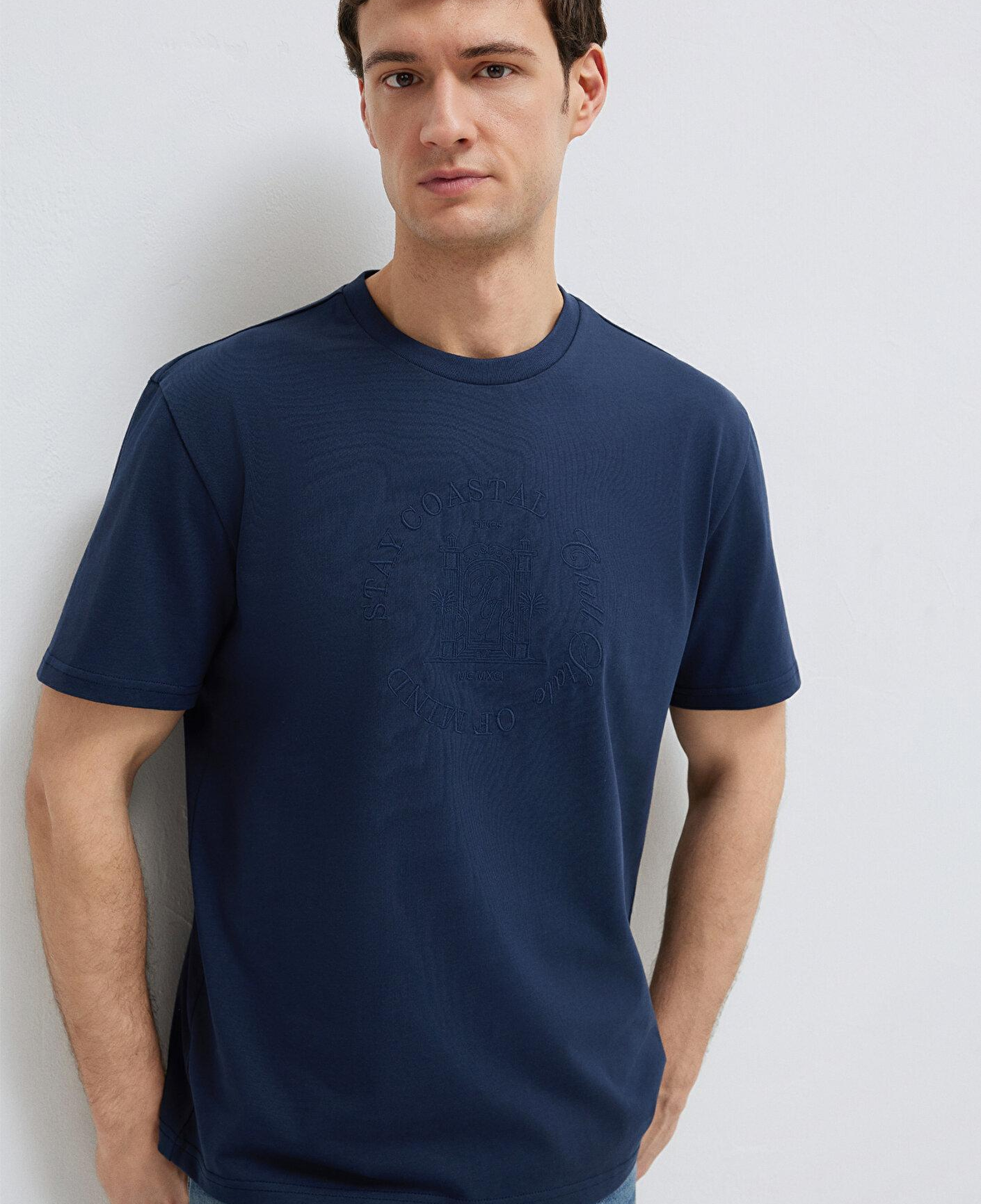Mavi Baskılı Lacivert Tişört Loose Fit / Bol Rahat Kesim 0613156-70490