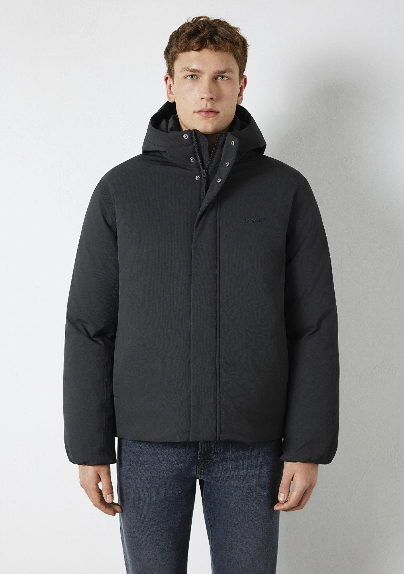 Mavi Kapüşonlu Siyah Şişme Mont 0110758-71379