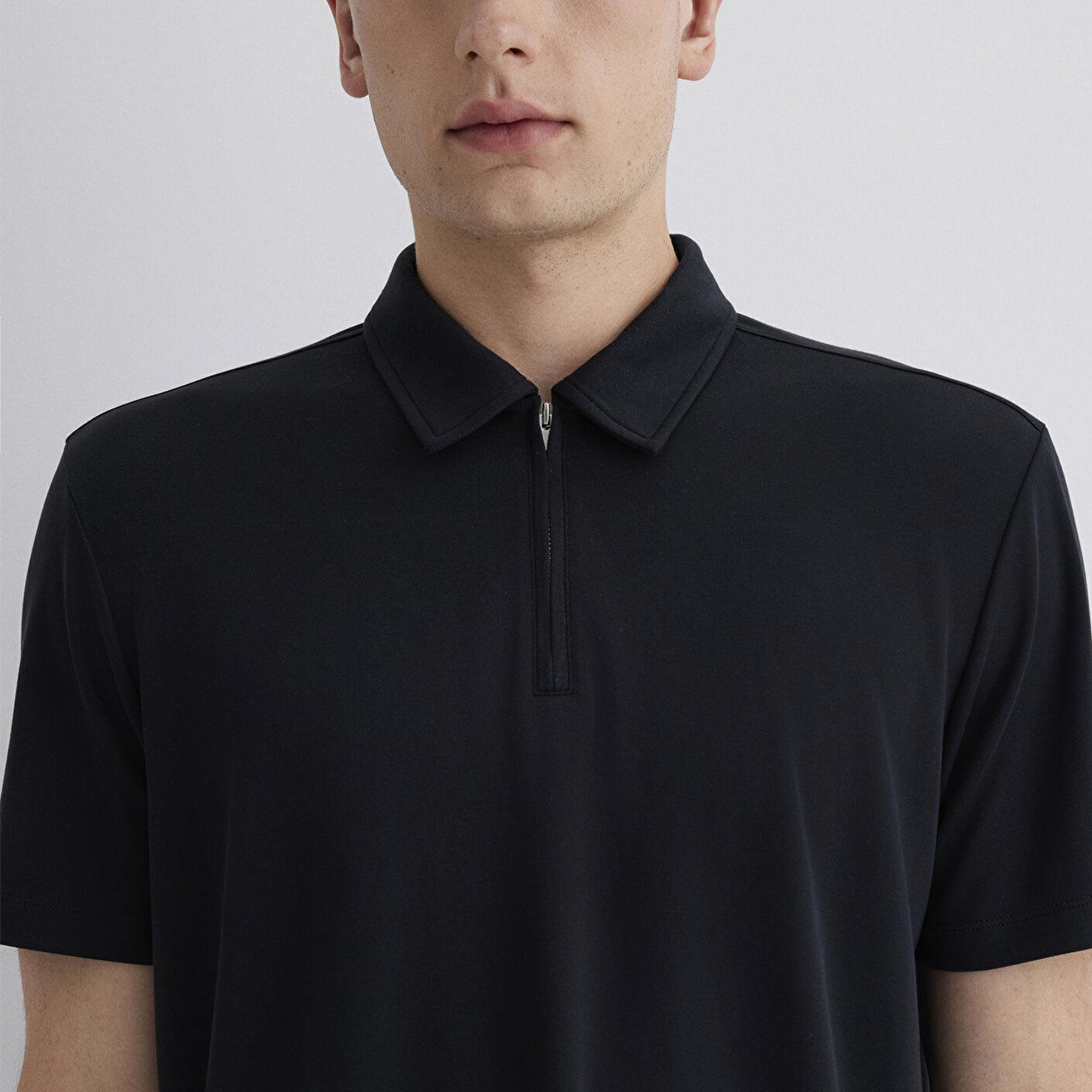 Mavi Soft-Premium Siyah (TENCEL™) Modal Karışımlı Yarı Fermuarlı Polo Tişört Regular Fit / Normal Kesim 0613007-900