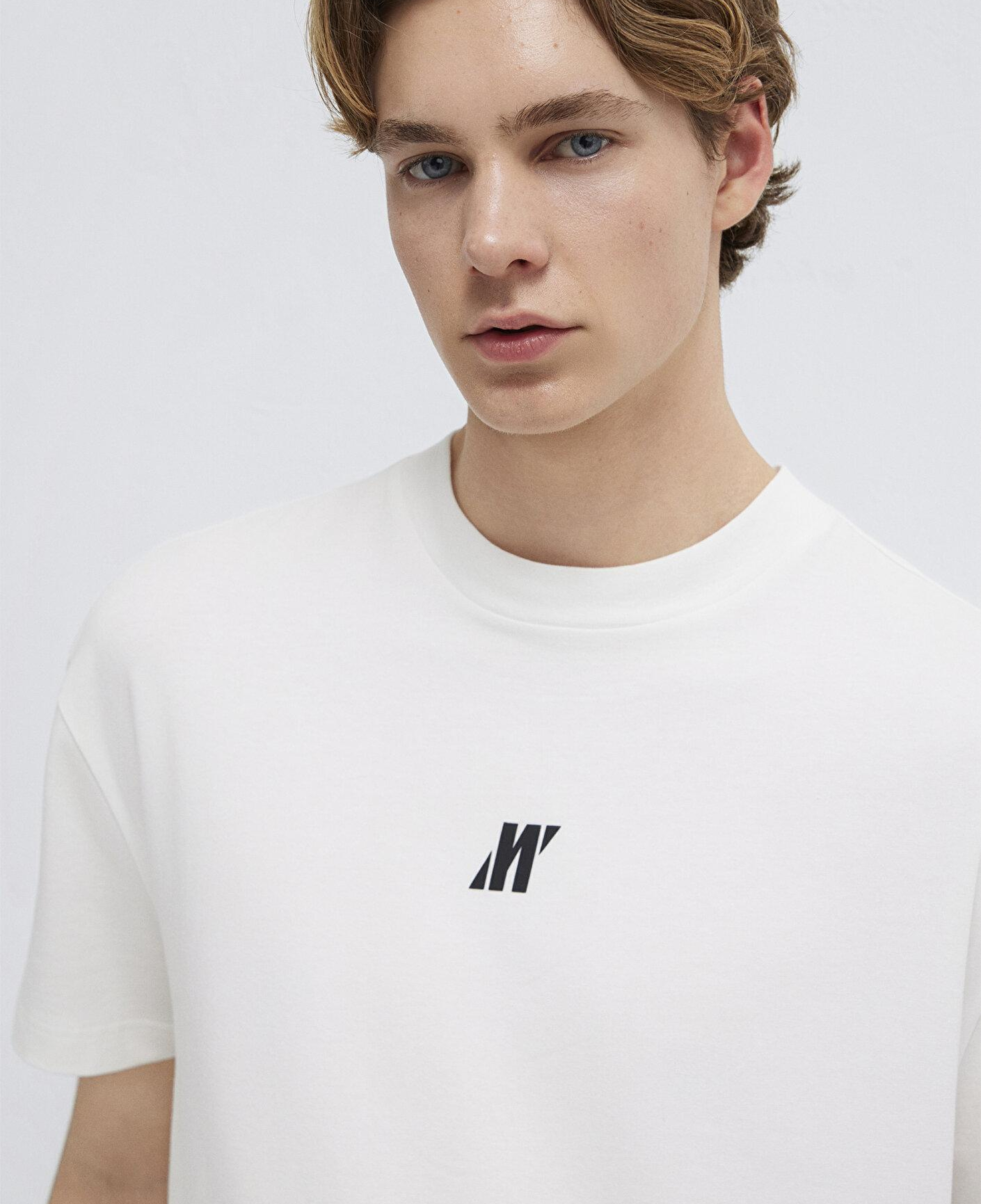 Mavi Mavi Pro Logo Ekru Tişört Loose Fit / Bol Rahat Kesim 0612745-70057