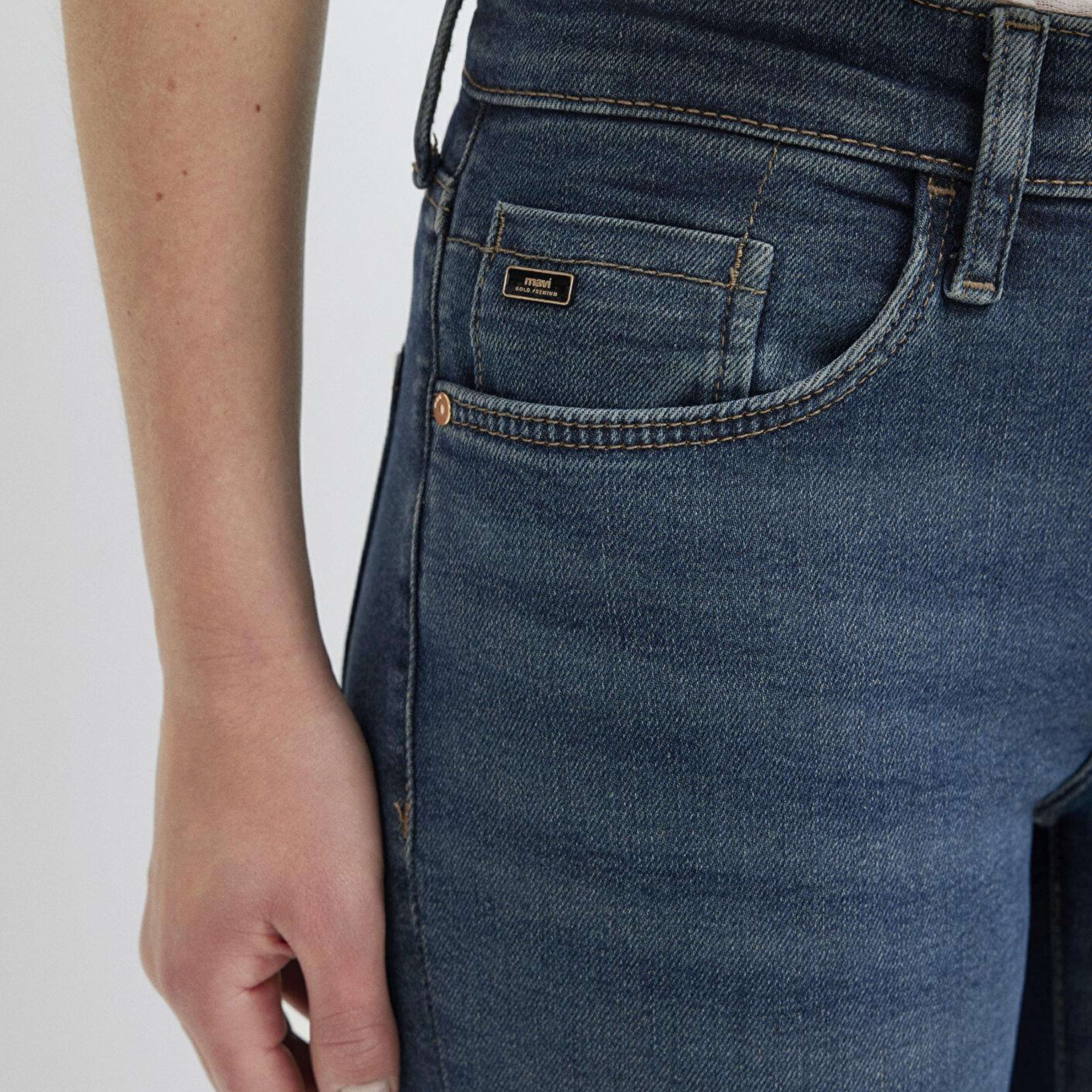 Mavi Mona Gold Premium Gölgeli Koyu Mavi Jean Pantolon 1049790530
