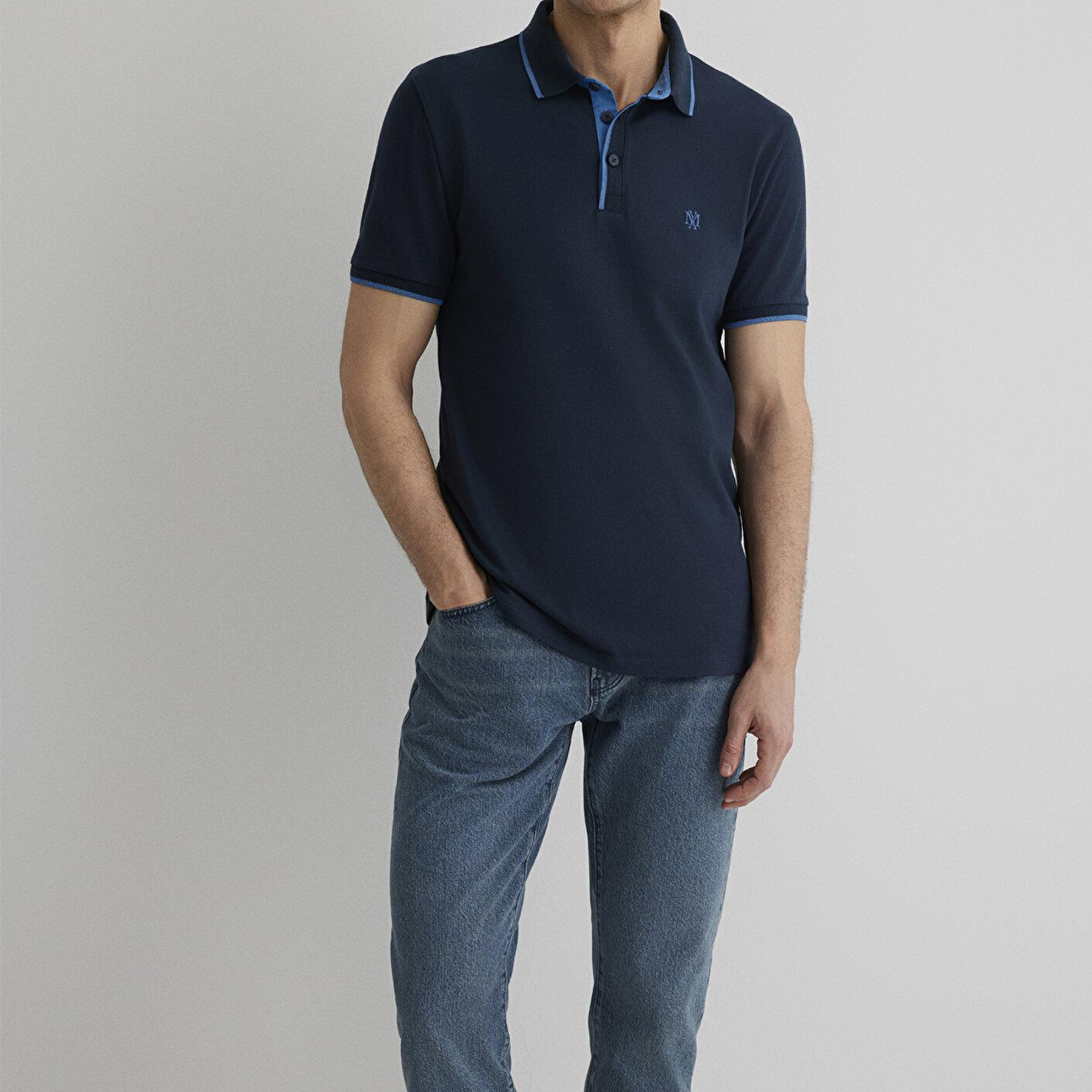 Mavi Yaka Detaylı Lacivert Polo Tişört Fitted / Vücuda Oturan Kesim 062373-28417