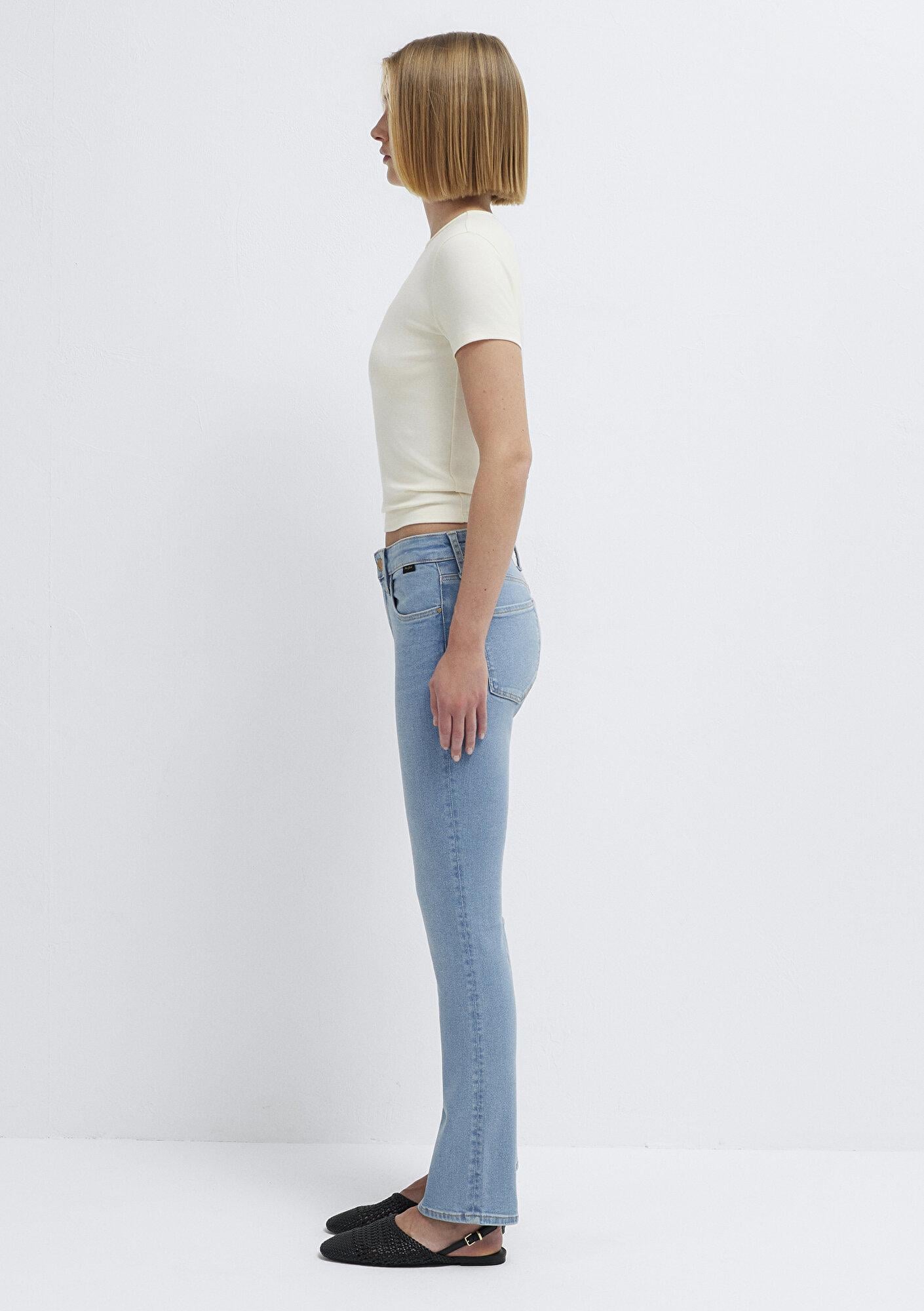 Mavi Mona Gold Premium Vintage Açık Mavi Jean Pantolon 10497A1551