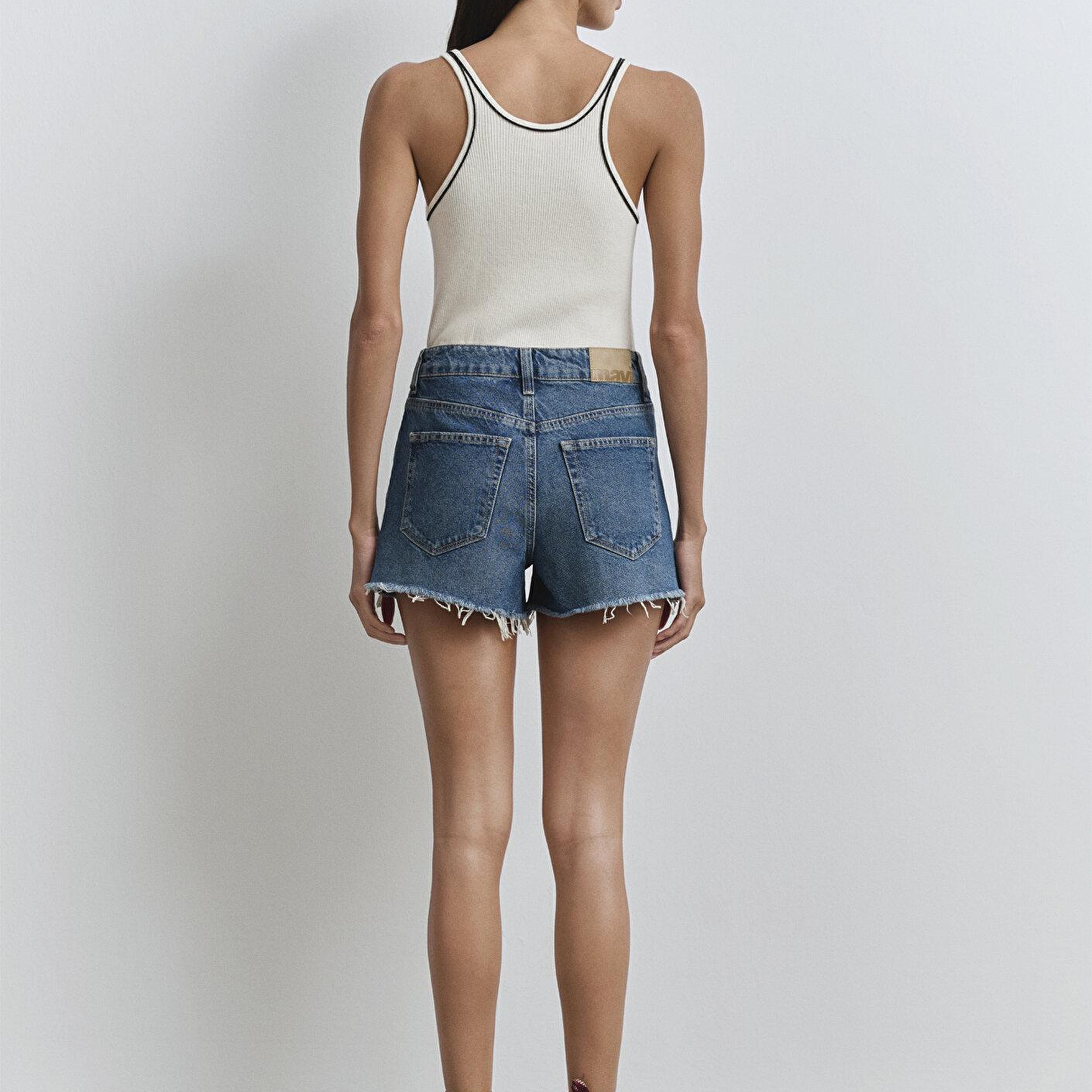 Mavi Cherry 90lar Puslu Koyu Mavi Jean Şort 1410022-89732