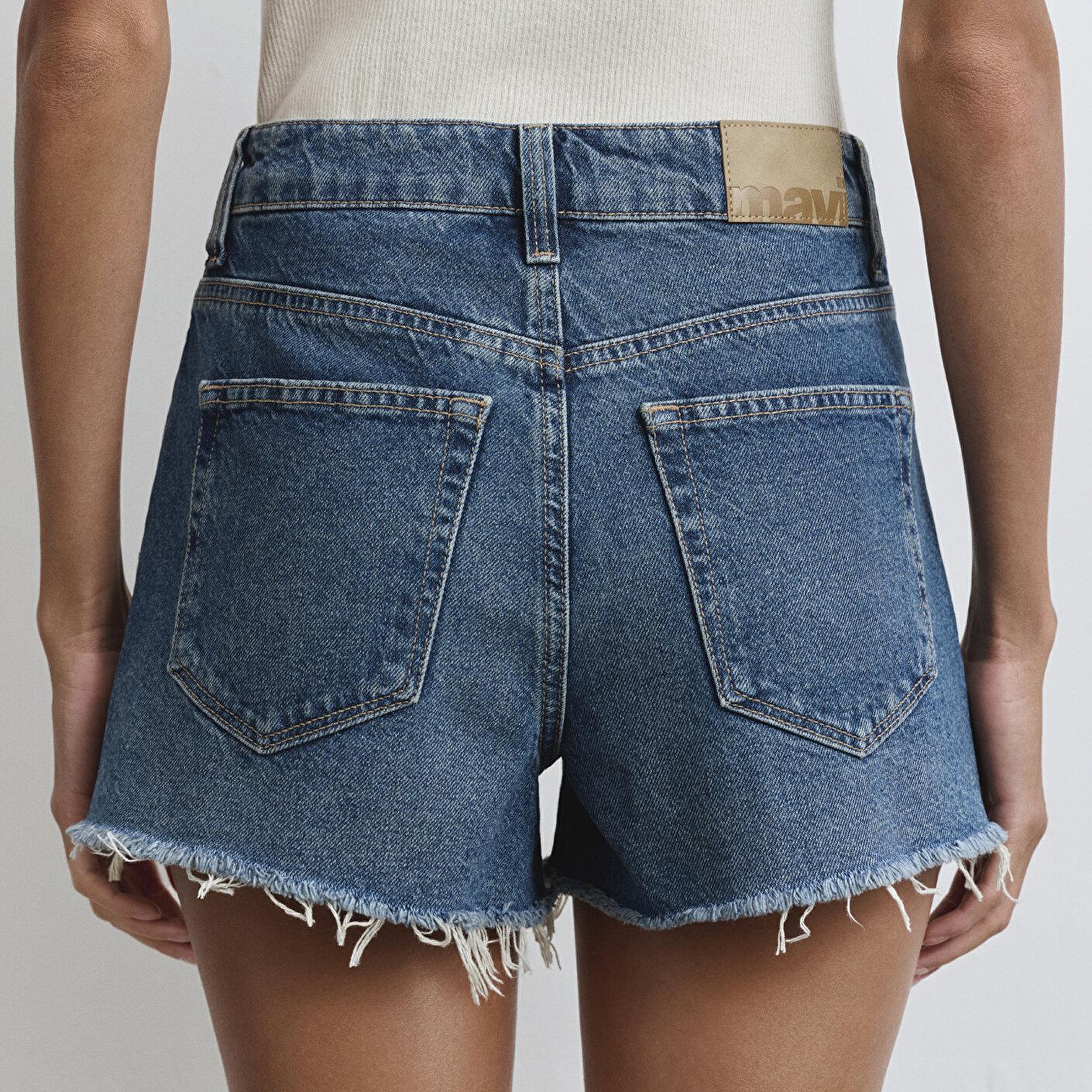 Mavi Cherry 90lar Puslu Koyu Mavi Jean Şort 1410022-89732