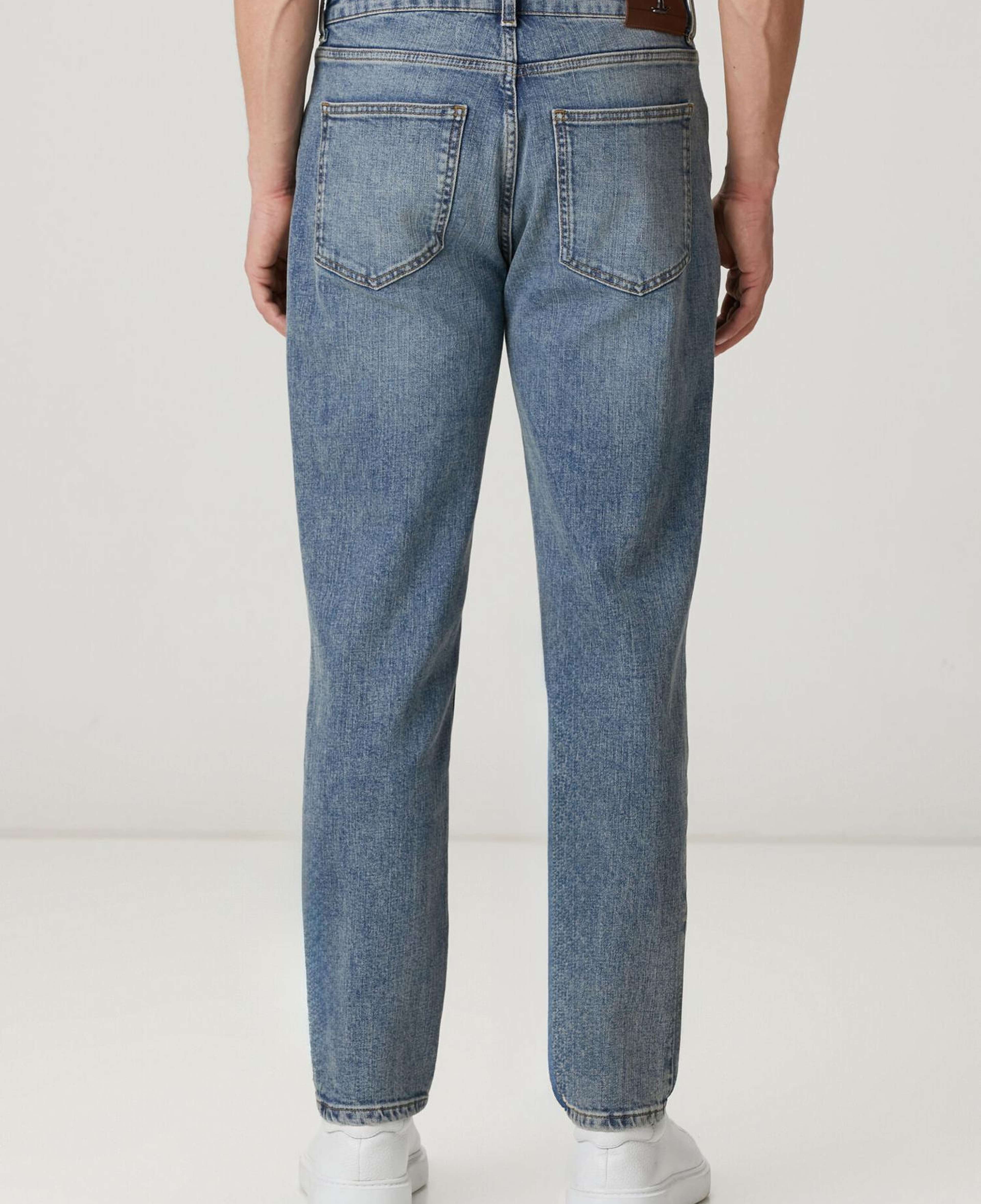 Beymen Club Erkek Mavi Yıkamalı Tapered Fit Jean Pantolon