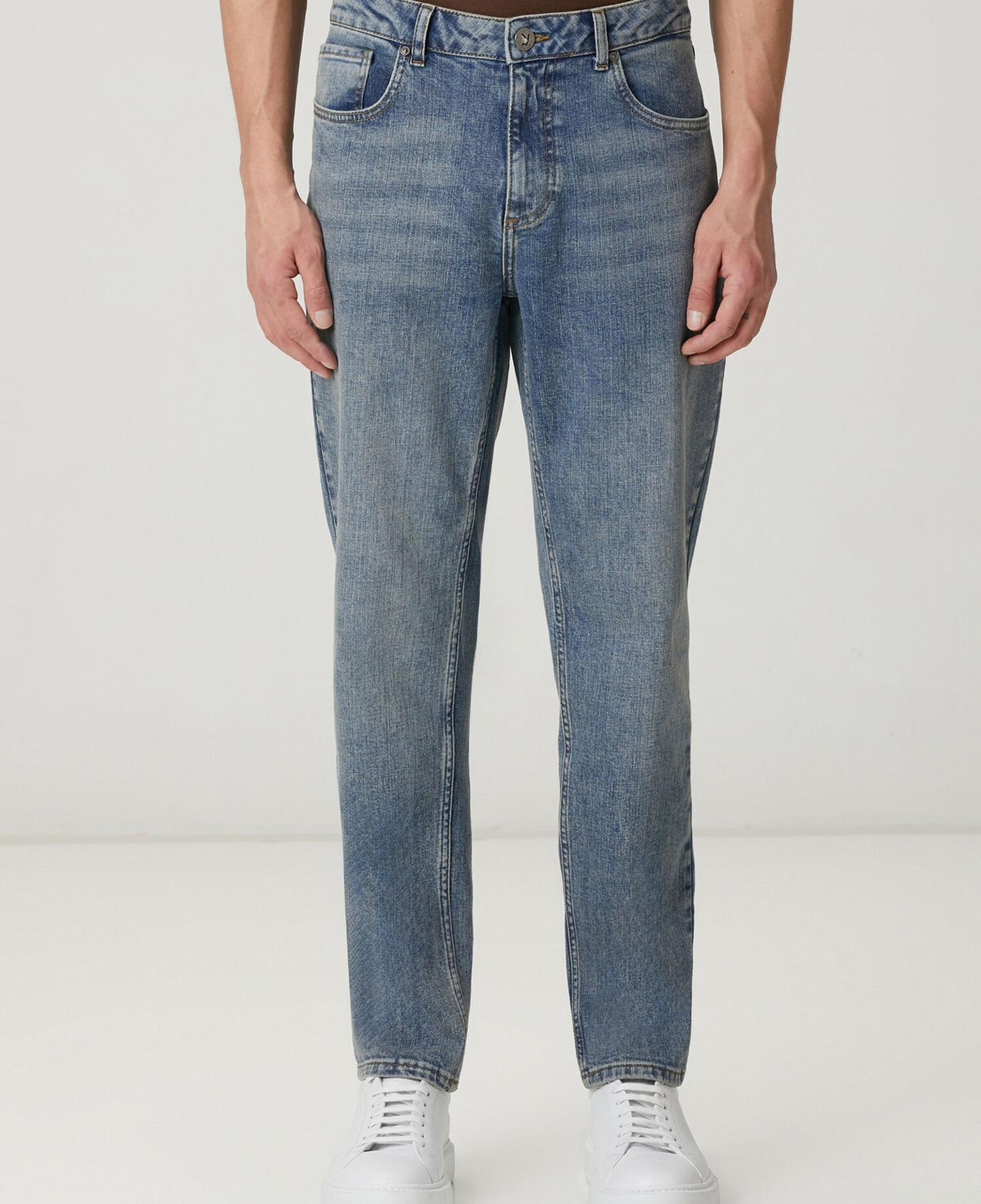 Beymen Club Erkek Mavi Yıkamalı Tapered Fit Jean Pantolon