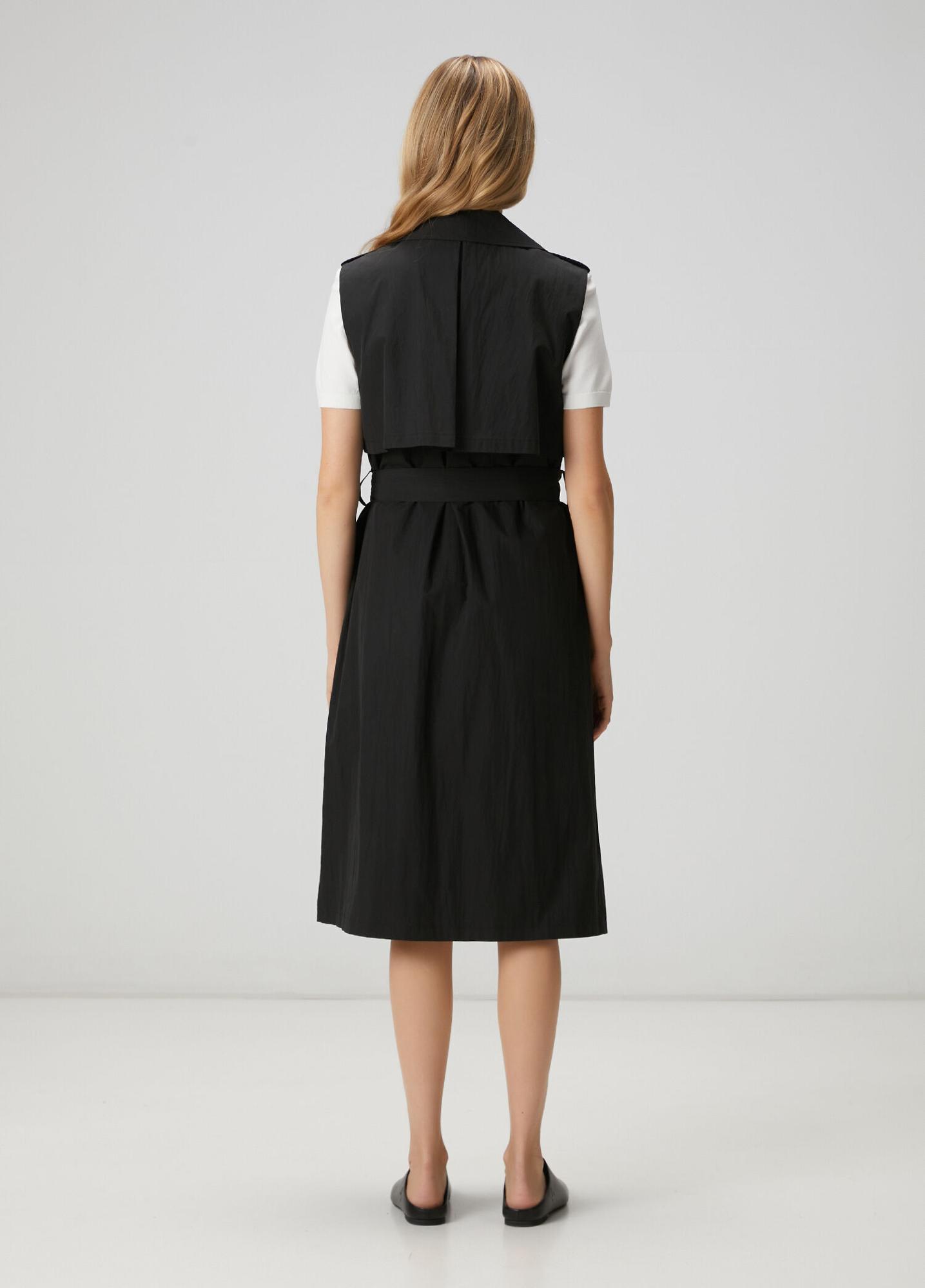 Beymen Club Kadın Siyah Teknik Kumaş Uzun Yelek