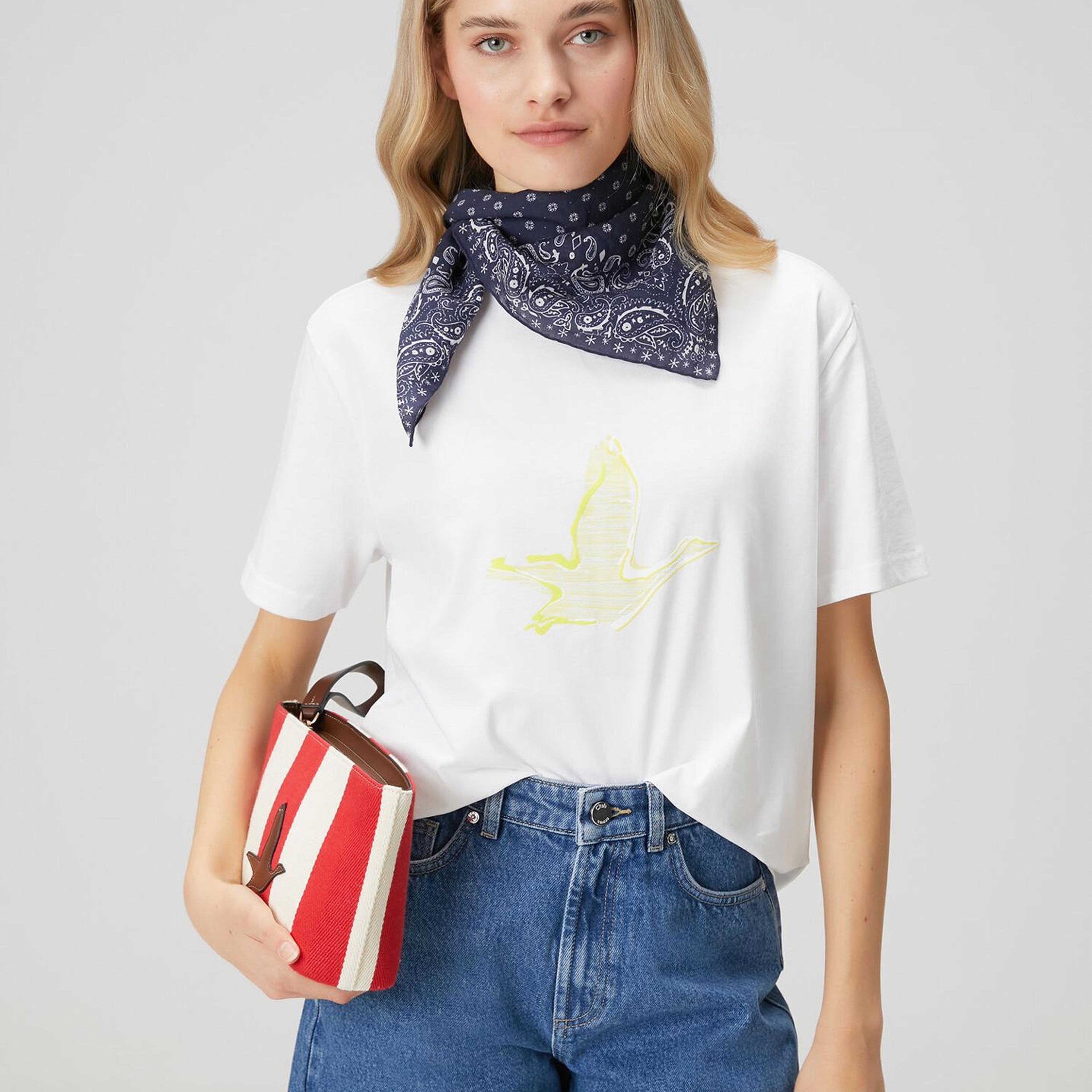 Beymen Club Kadın Kırık Beyaz Sarı Logolu T-shirt