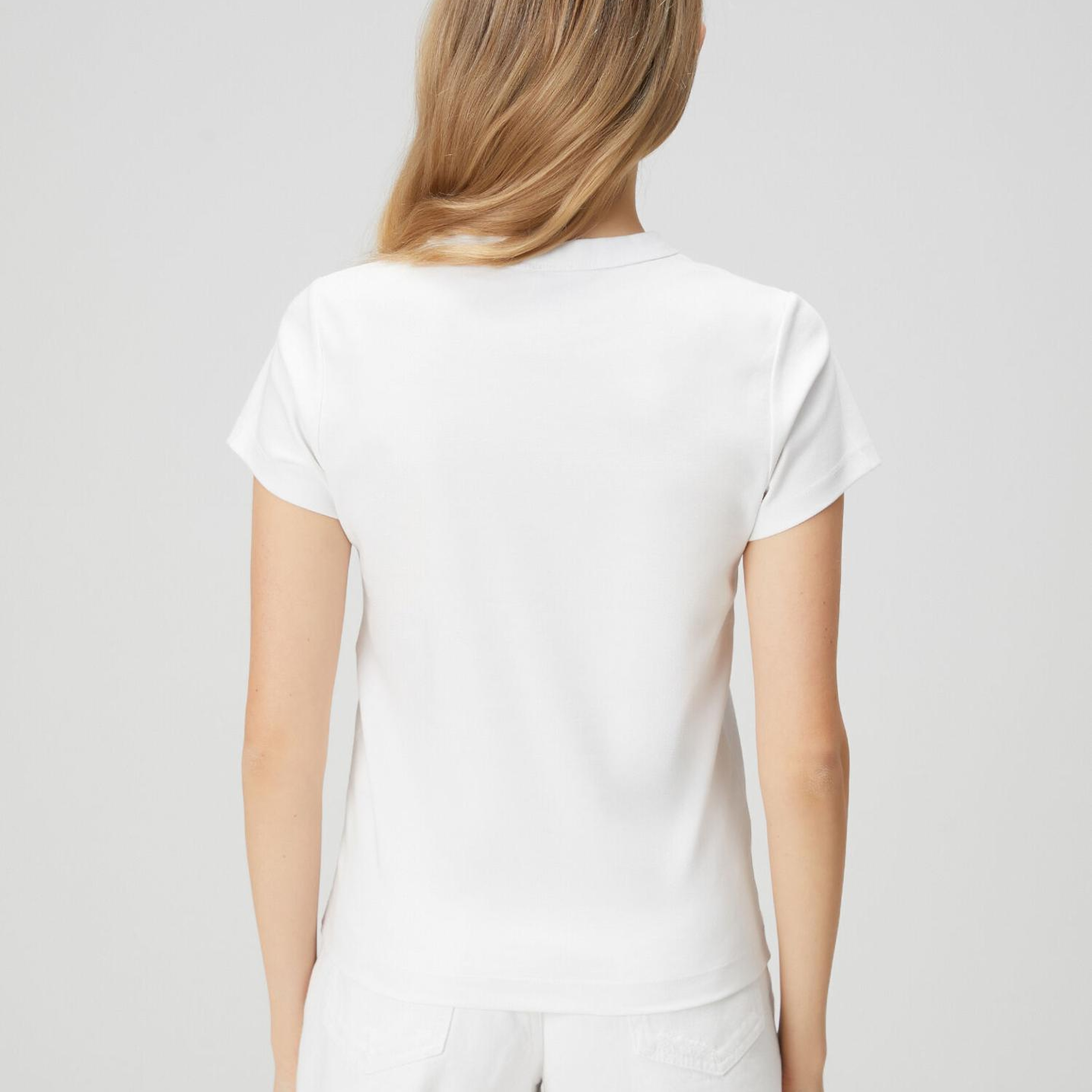 Beymen Club Kadın Kırık Beyaz Zincir Logolu T-shirt
