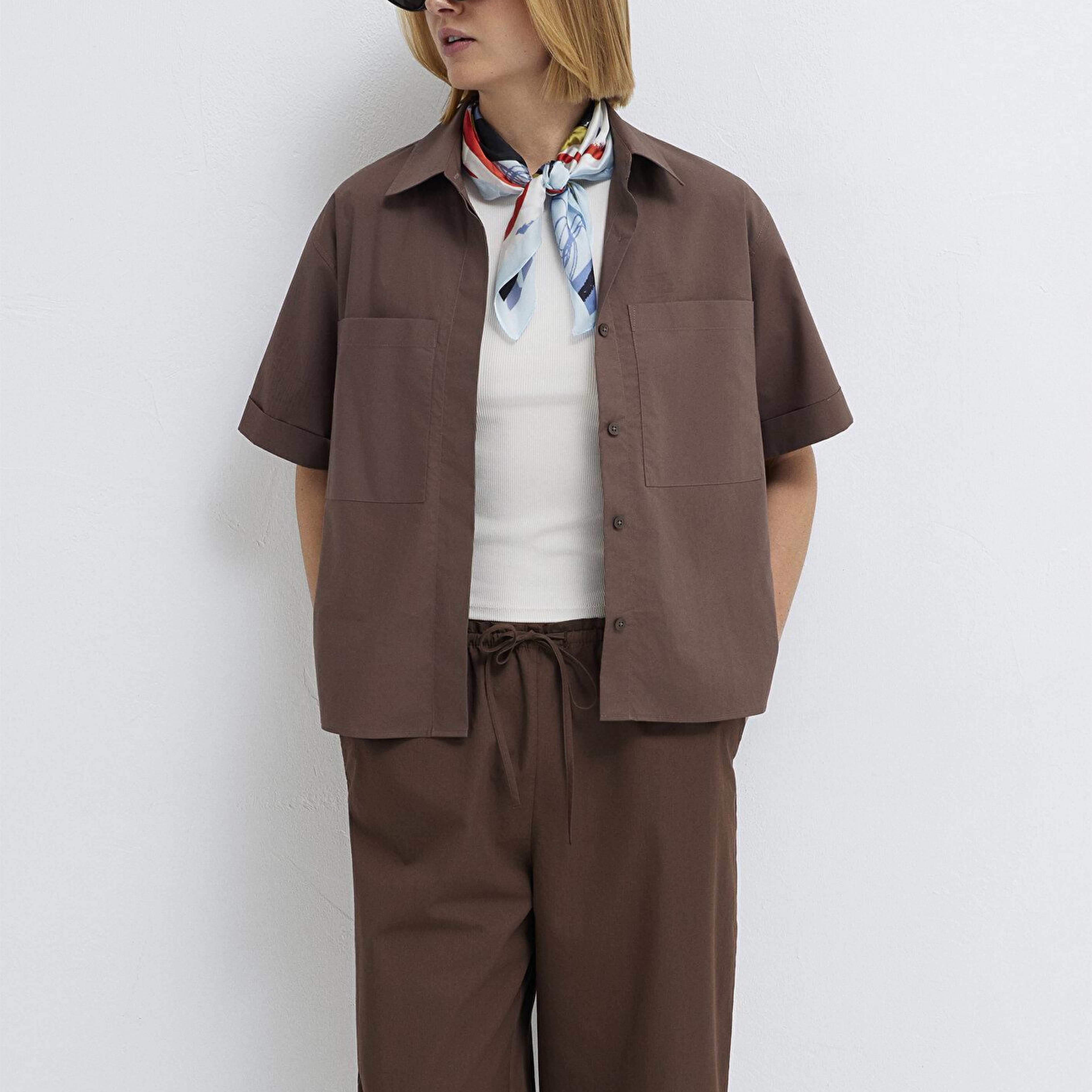 Mavi Cep Detaylı Kahverengi Gömlek Loose Fit / Bol Rahat Kesim 1211537-87537
