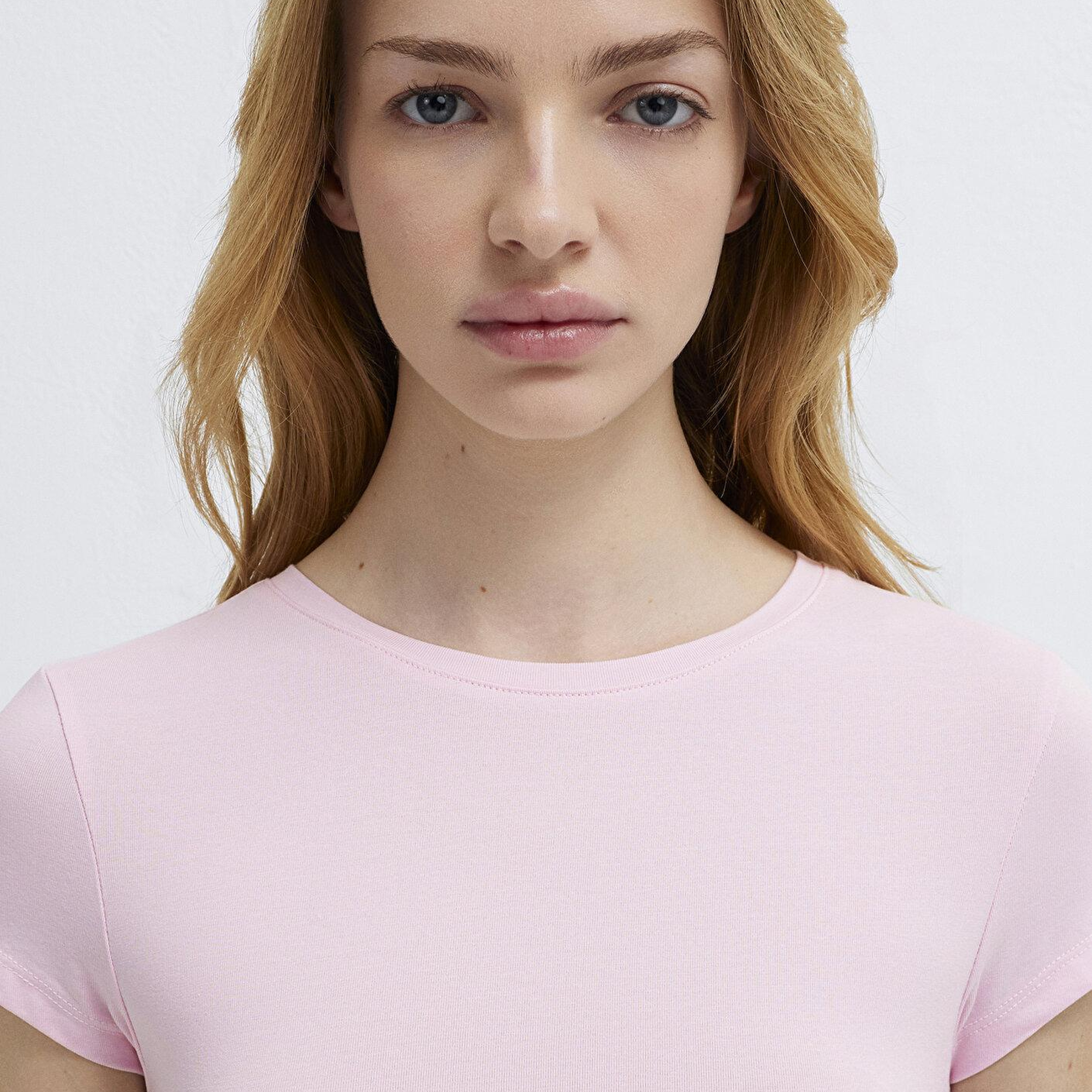 Mavi Pembe Basic Crop Tişört Fitted / Vücuda Oturan Kesim 1613942-89200