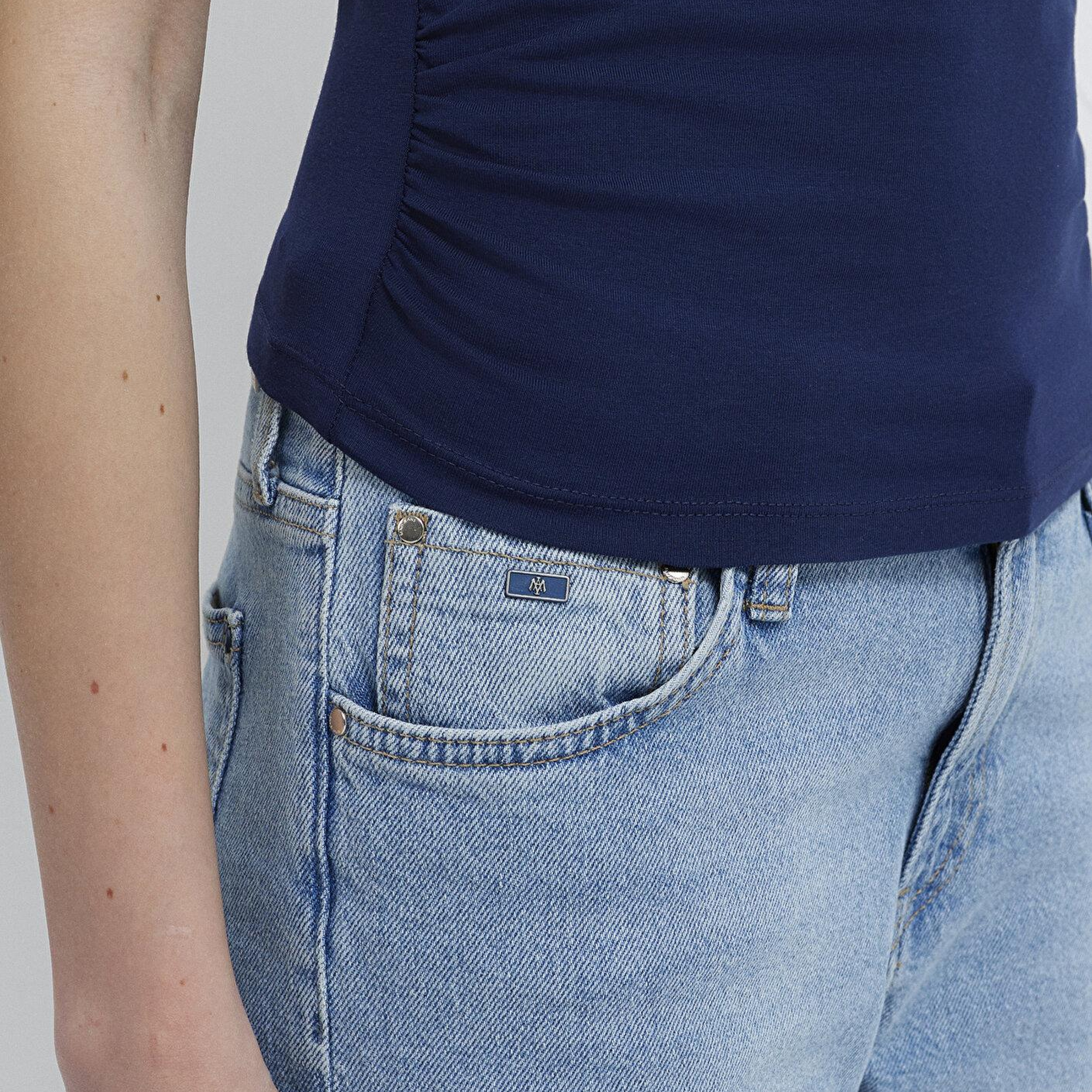 Mavi Lacivert Basic Crop Tişört Fitted / Vücuda Oturan Kesim 1613942-84371
