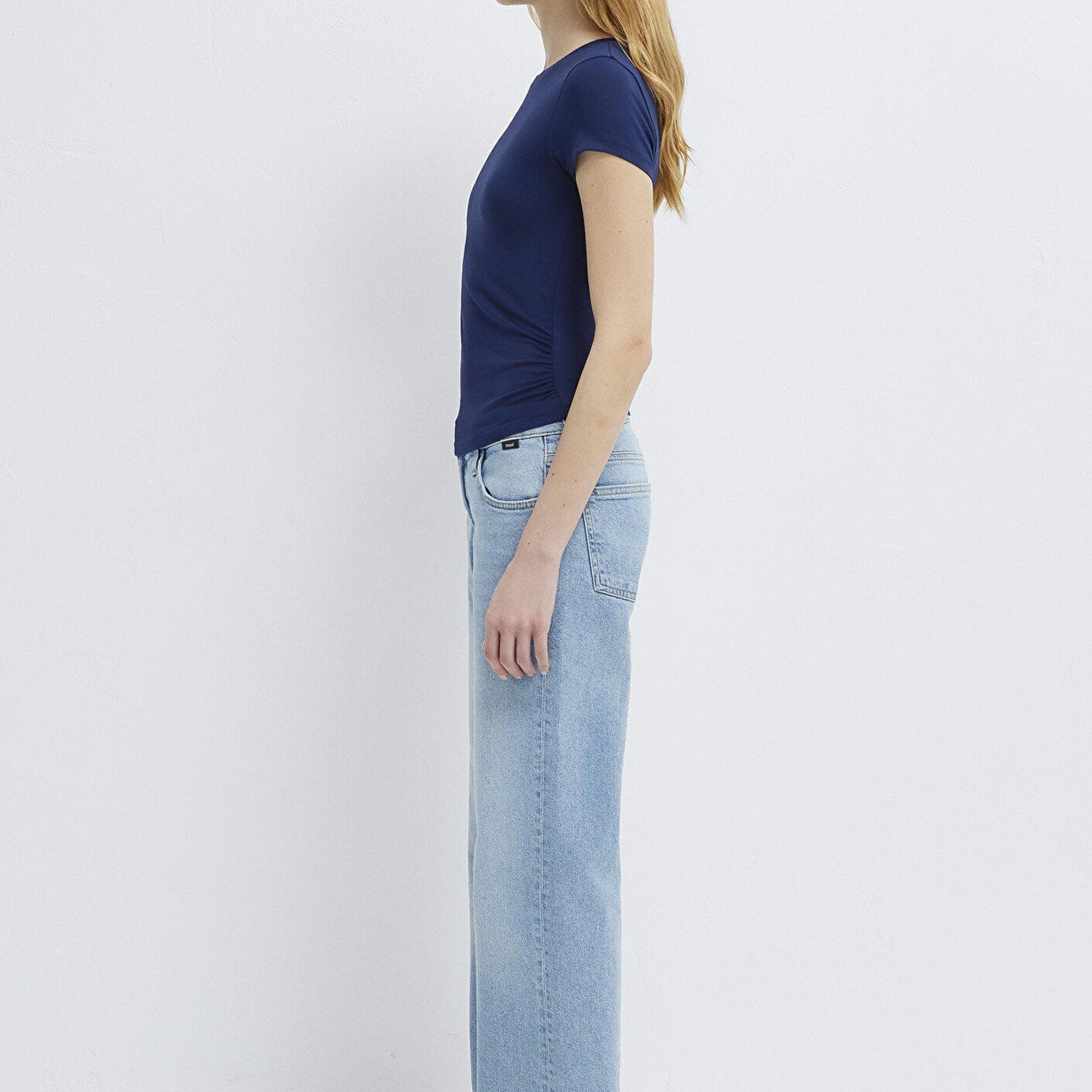 Mavi Lacivert Basic Crop Tişört Fitted / Vücuda Oturan Kesim 1613942-84371