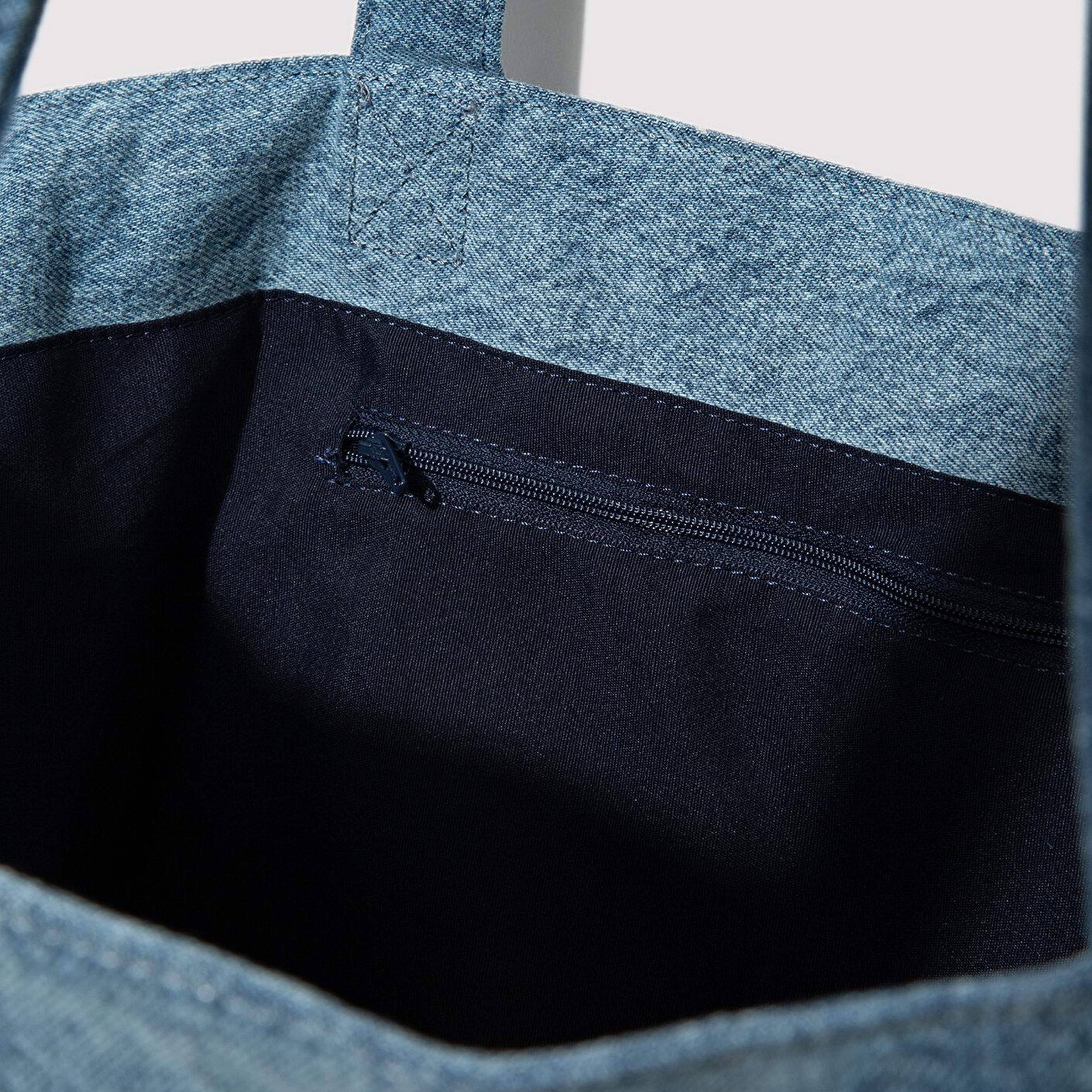 Mavi M Logo İşlemeli Denim Omuz Çantası 1913790-22189