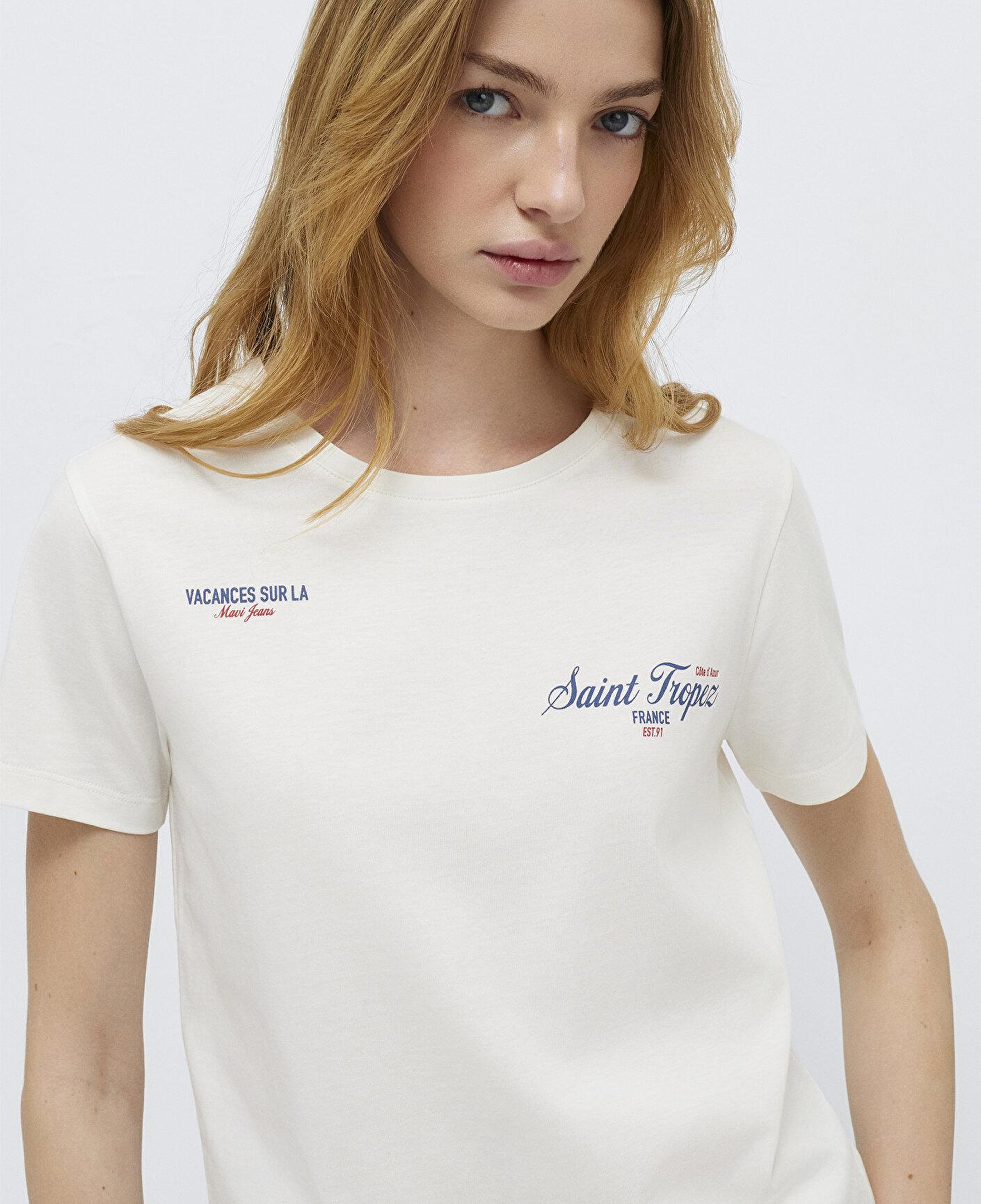 Mavi Saint Tropez Baskılı Ekru Tişört Semi Slim Fit / Yarı Dar Kesim 1613891-80194