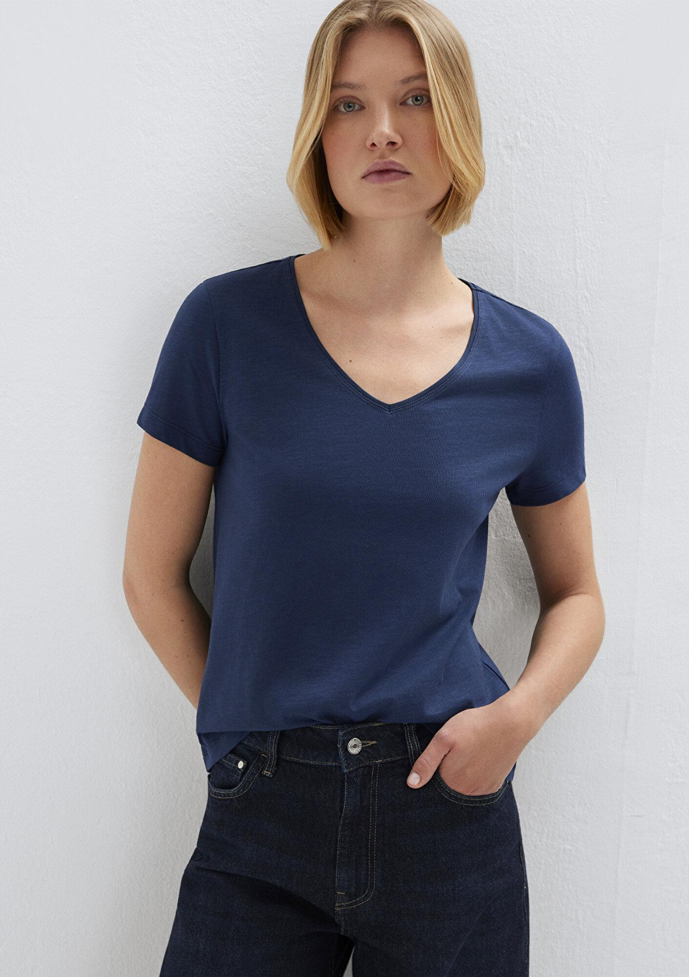 Mavi V Yaka Lacivert Basic Tişört Slim Fit / Dar Kesim 1614176-70497