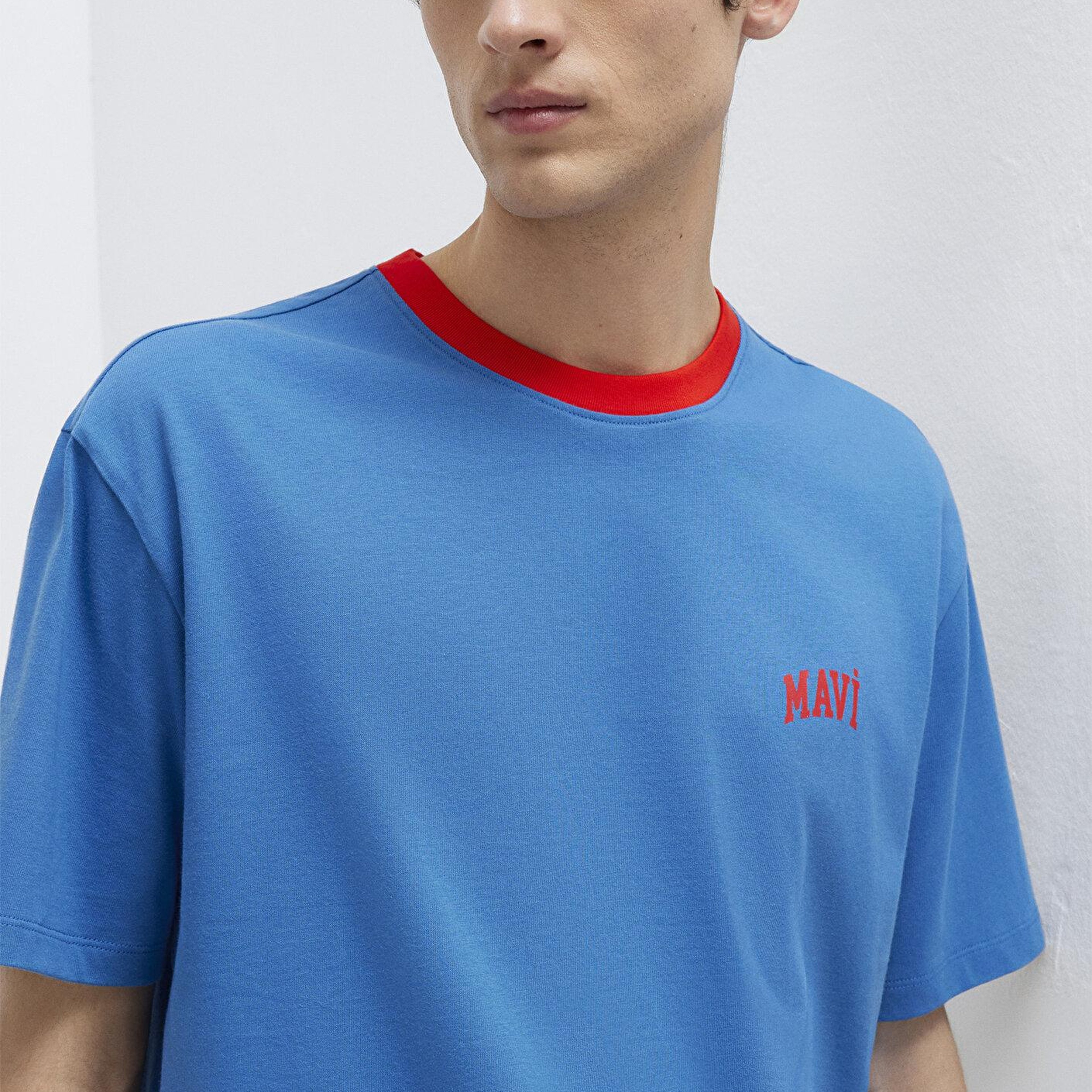 Mavi Mavi Logo Baskılı Biye Detaylı Mavi Tişört Loose Fit / Bol Rahat Kesim 0613557-91761