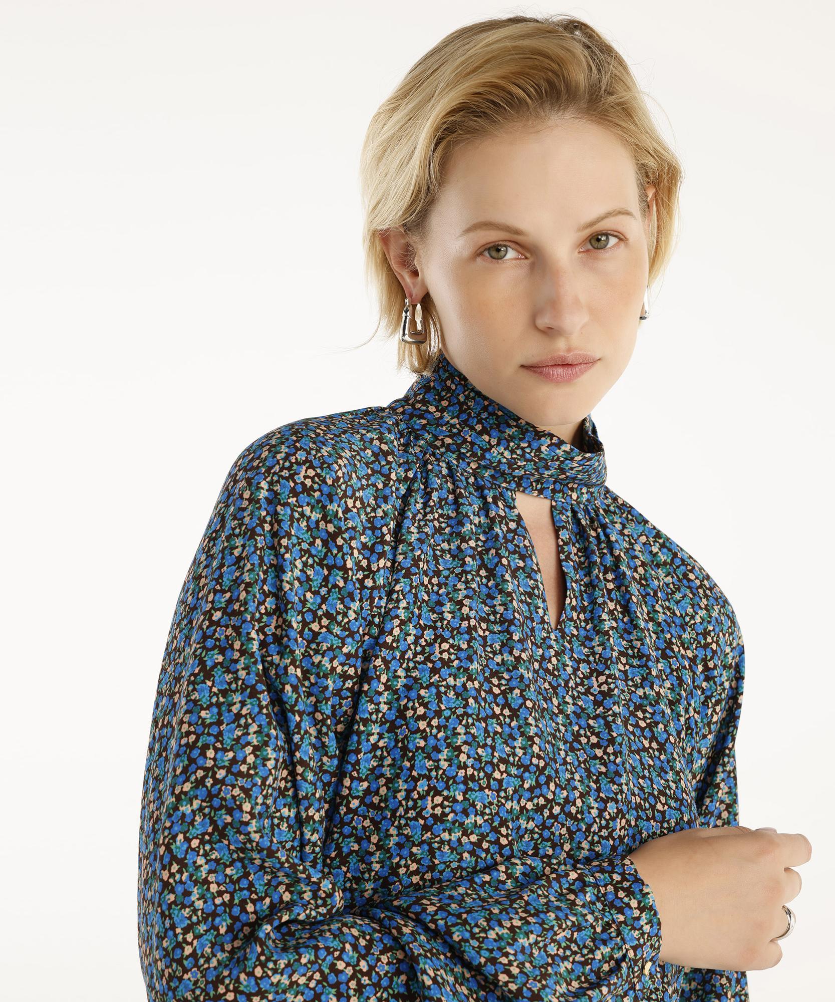 YARGICI Yakası Pliseli Uzun Balon Kollu Kısa Elbise