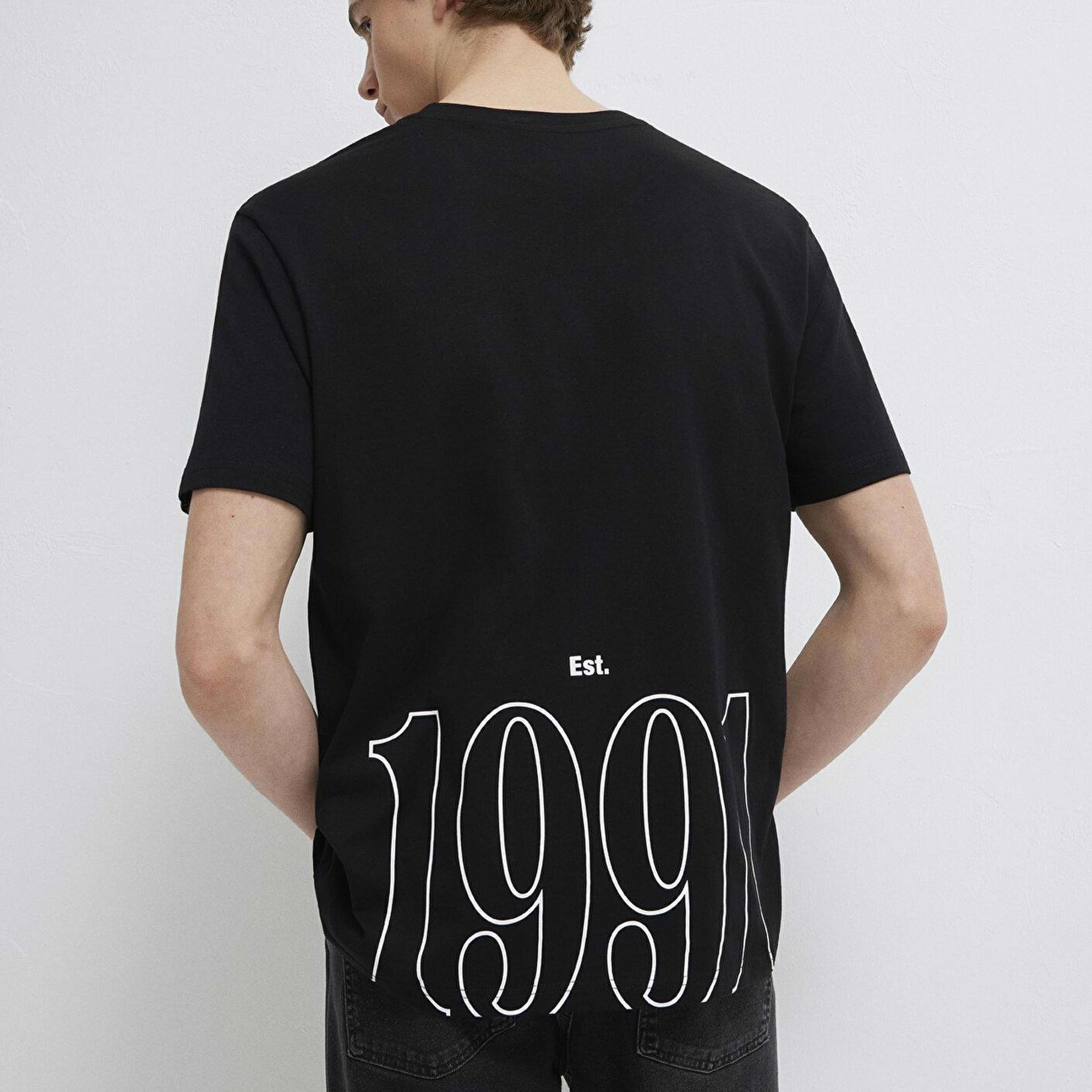 Mavi 1991 Baskılı Siyah Tişört Loose Fit / Bol Rahat Kesim 0612540-900